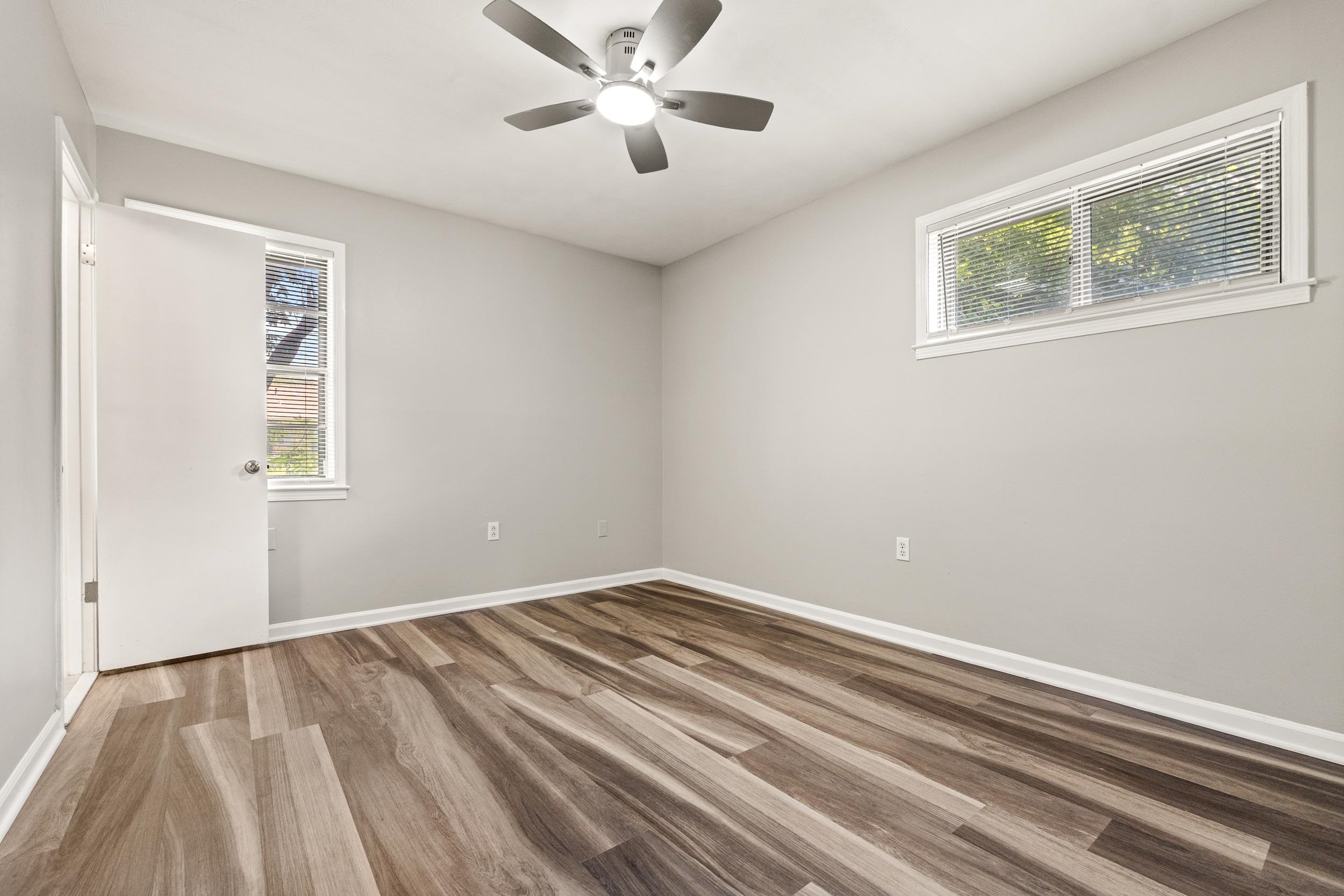 3420 Gladstone Cv Property Photo 16