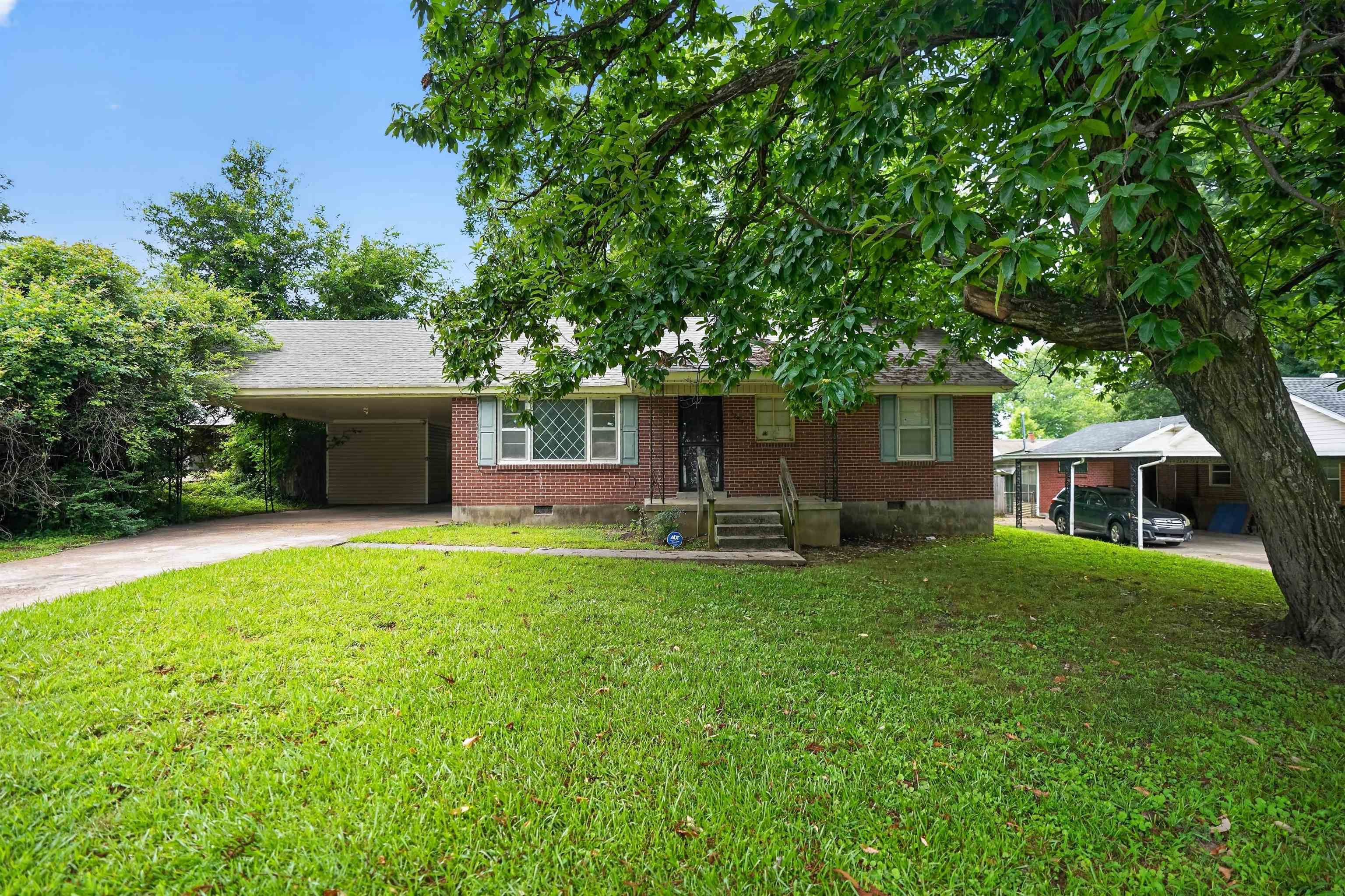3285 Beechmont St Property Photo 7