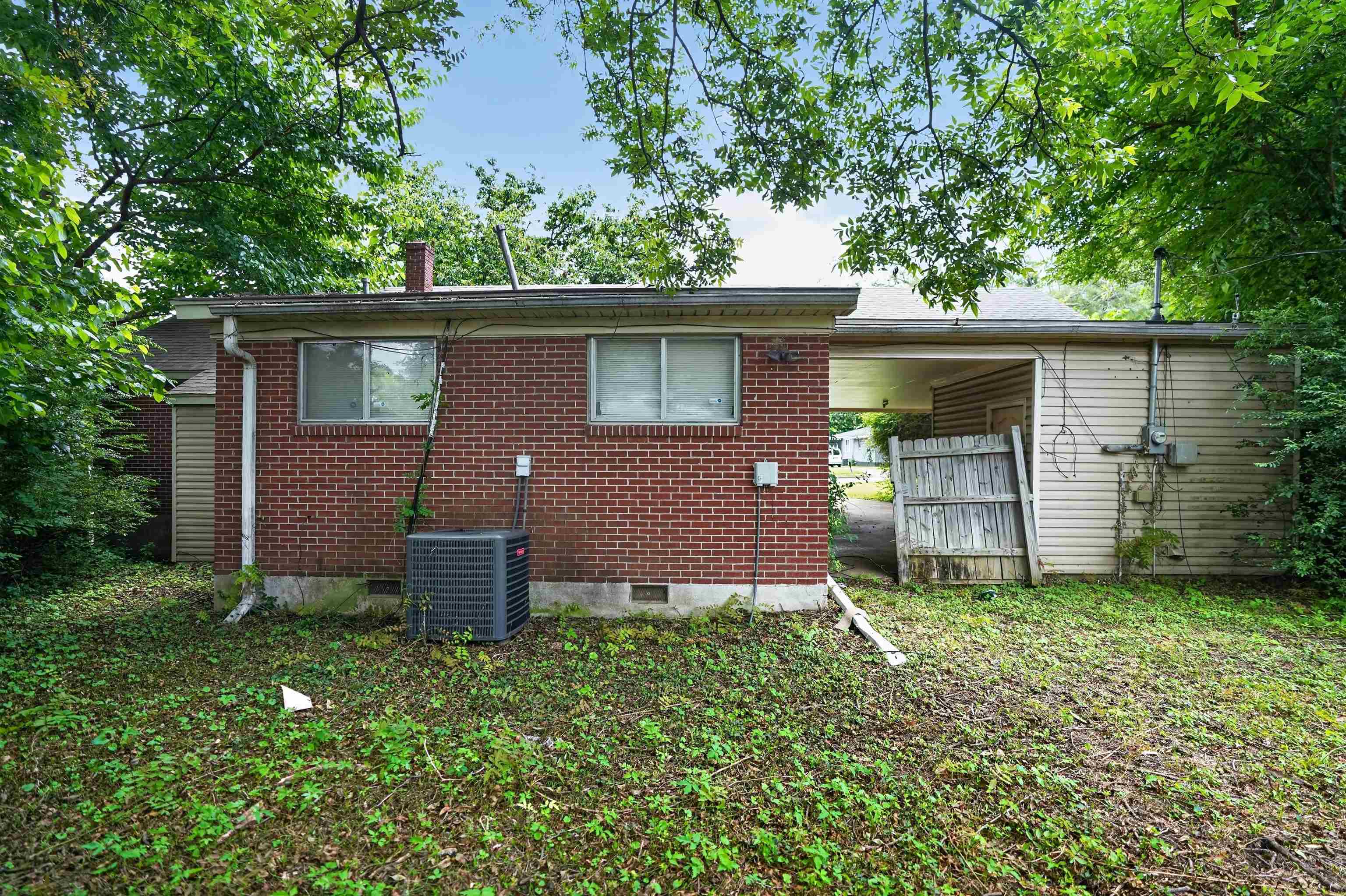 3285 Beechmont St Property Photo 9
