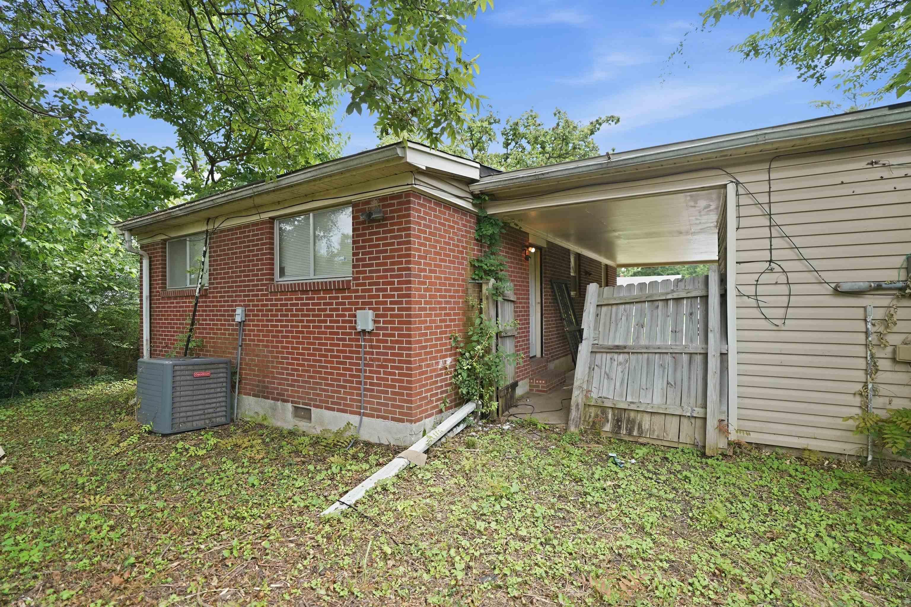 3285 Beechmont St Property Photo 12