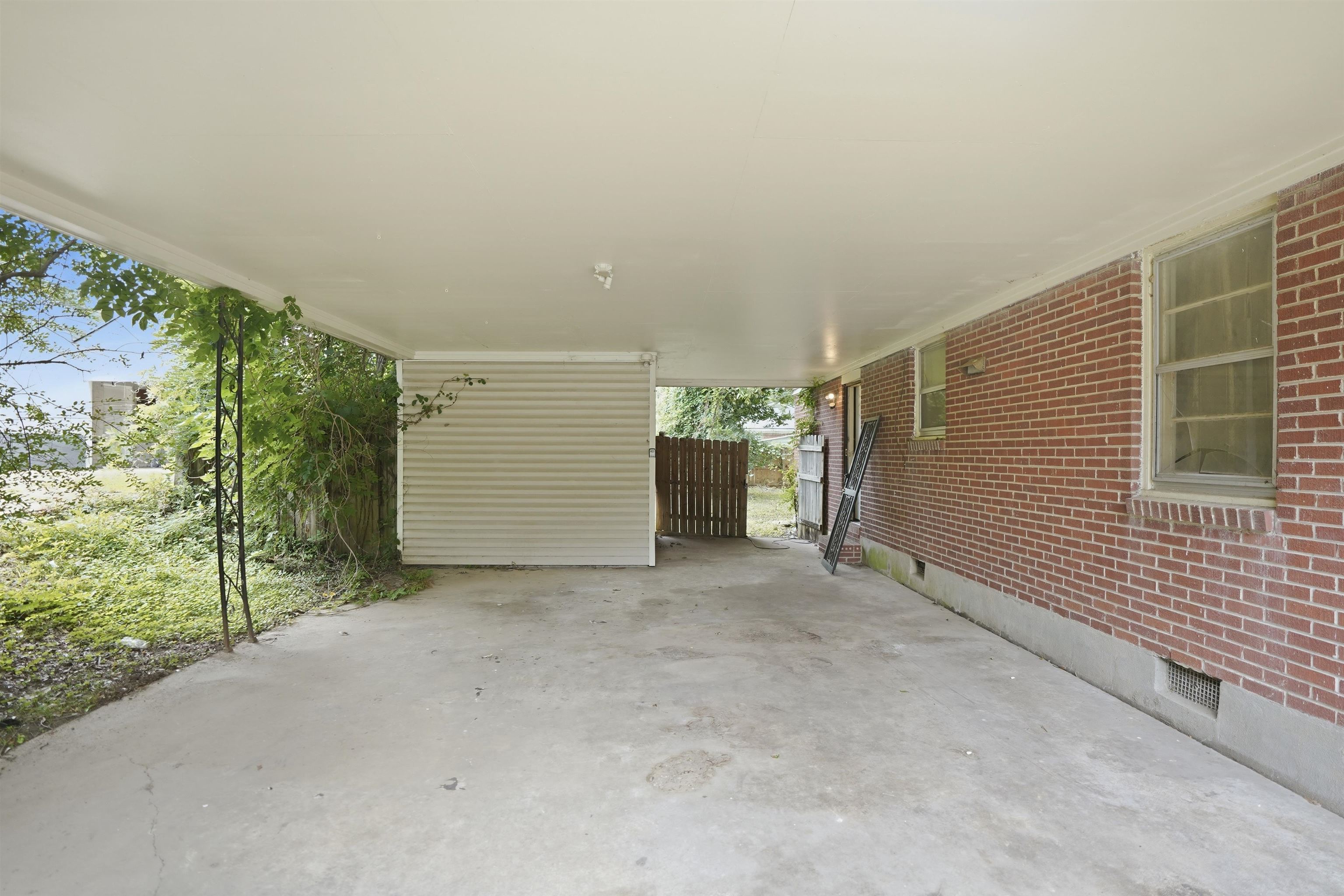 3285 Beechmont St Property Photo 15