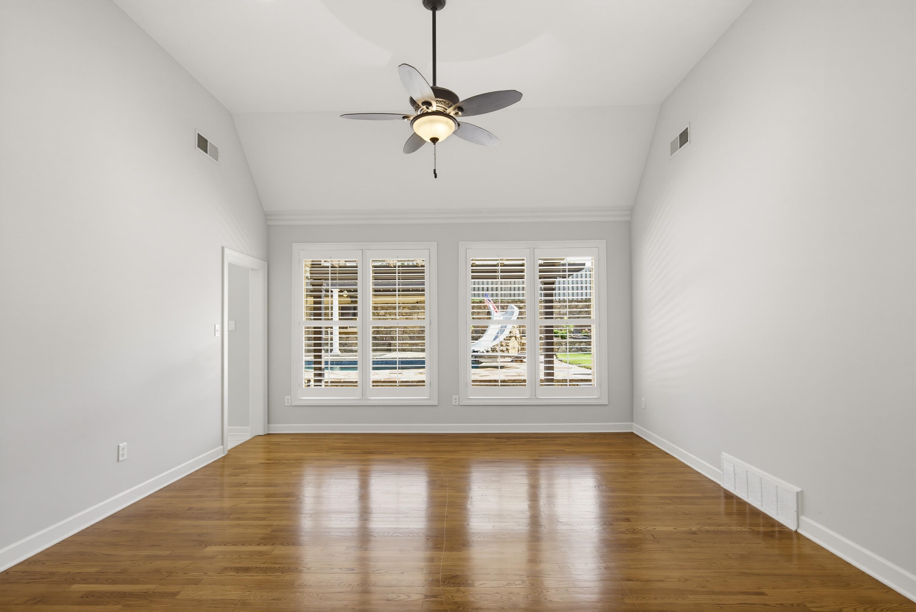 1817 Liles Ln Property Photo 11