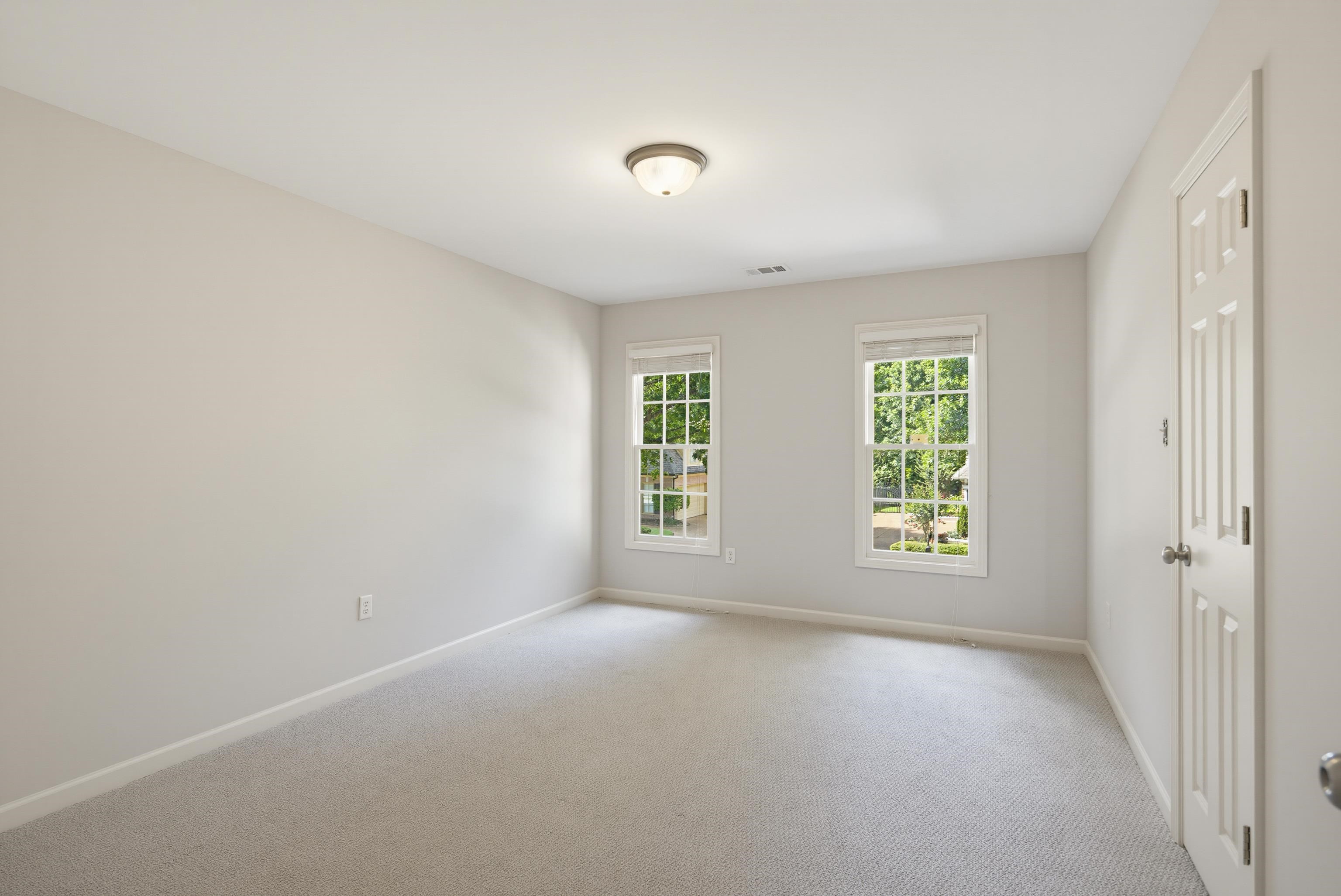 1817 Liles Ln Property Photo 25