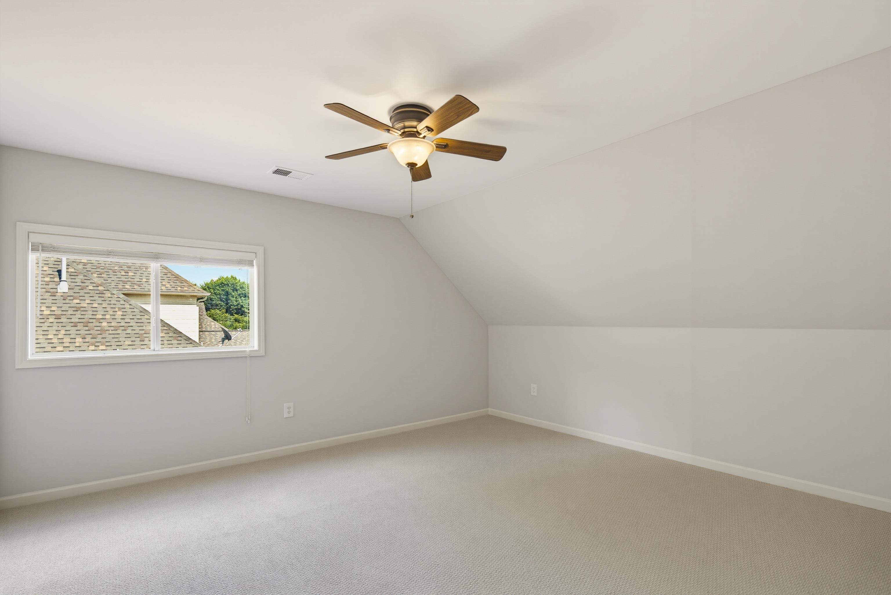 1817 Liles Ln Property Photo 28