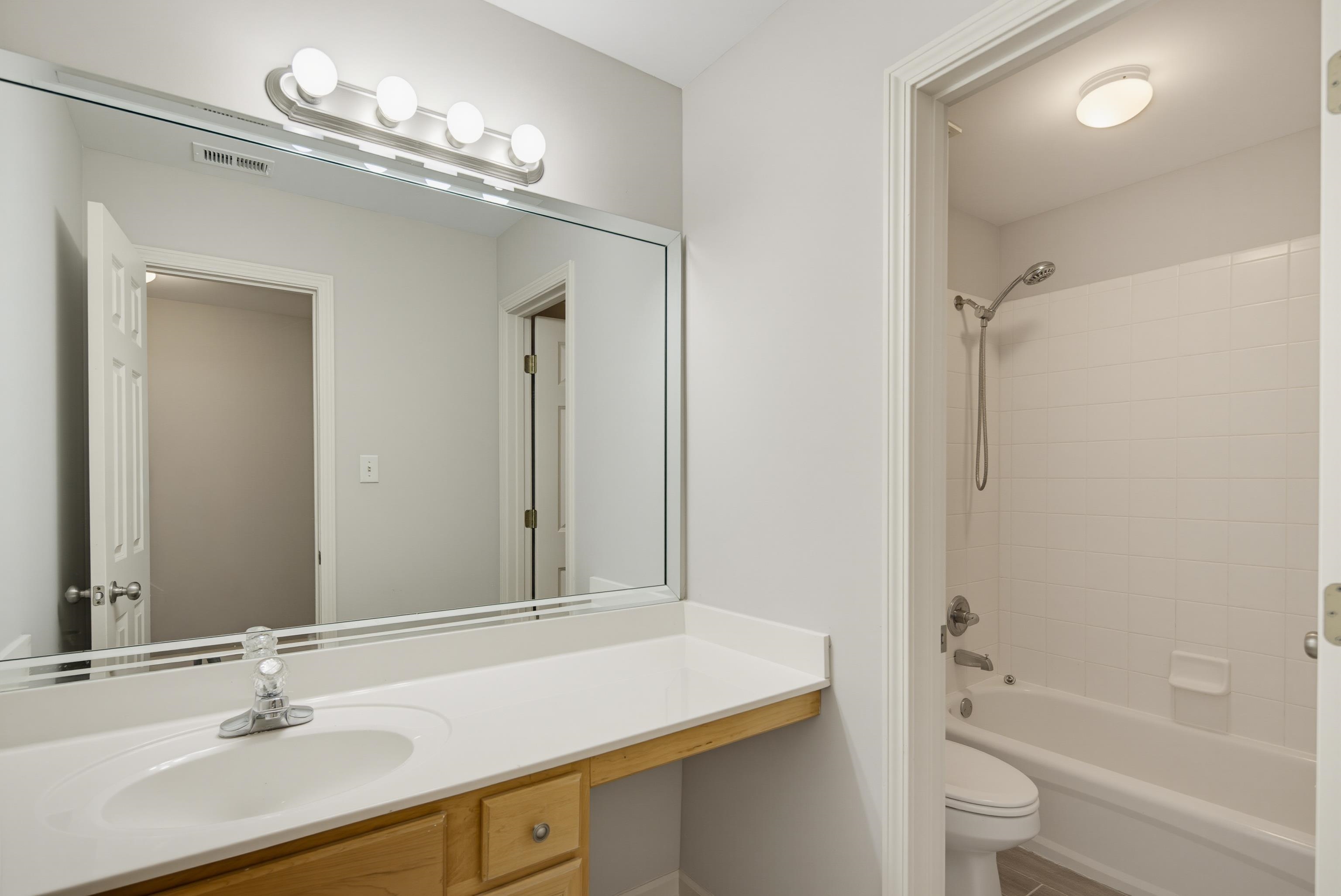 1817 Liles Ln Property Photo 30