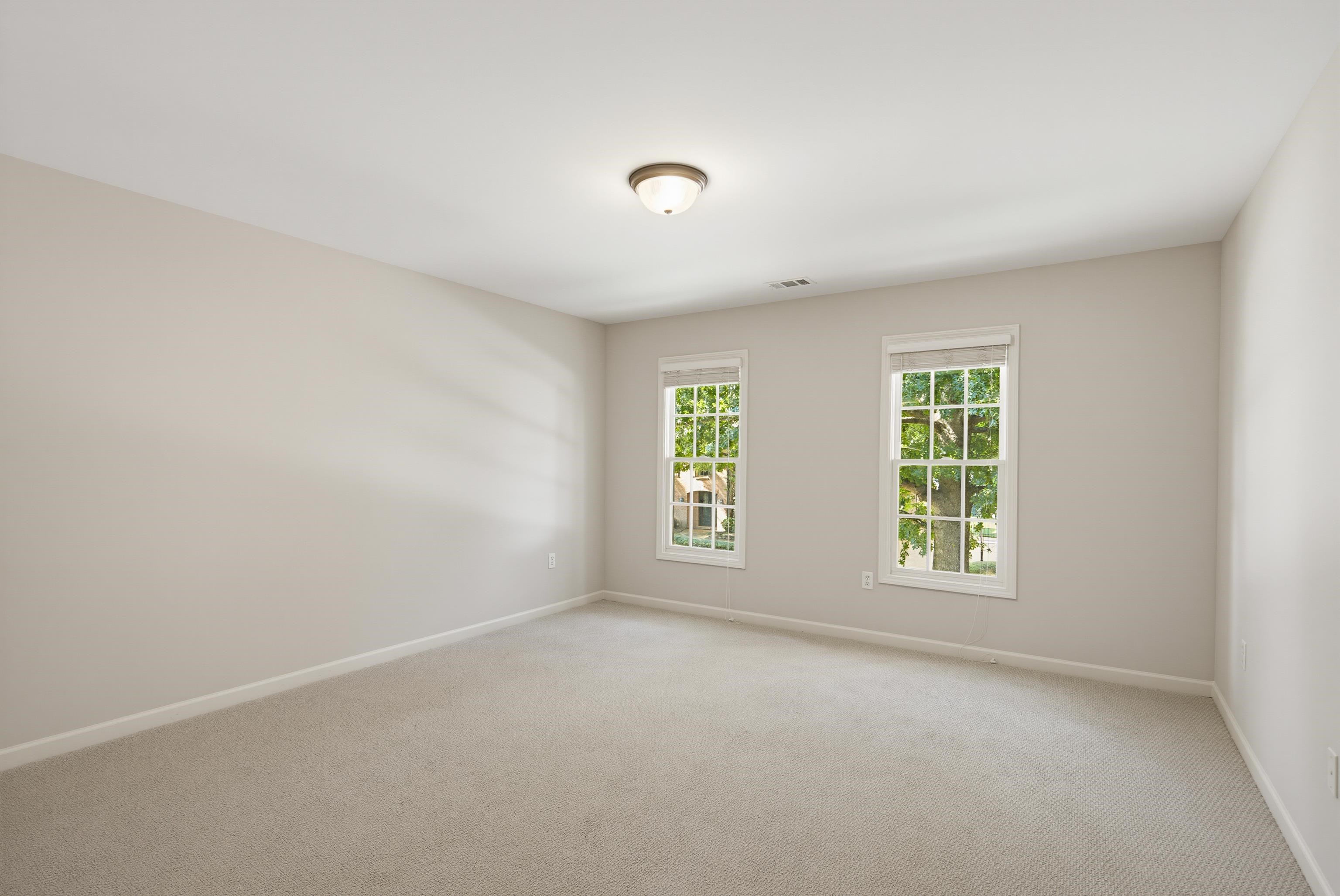 1817 Liles Ln Property Photo 31