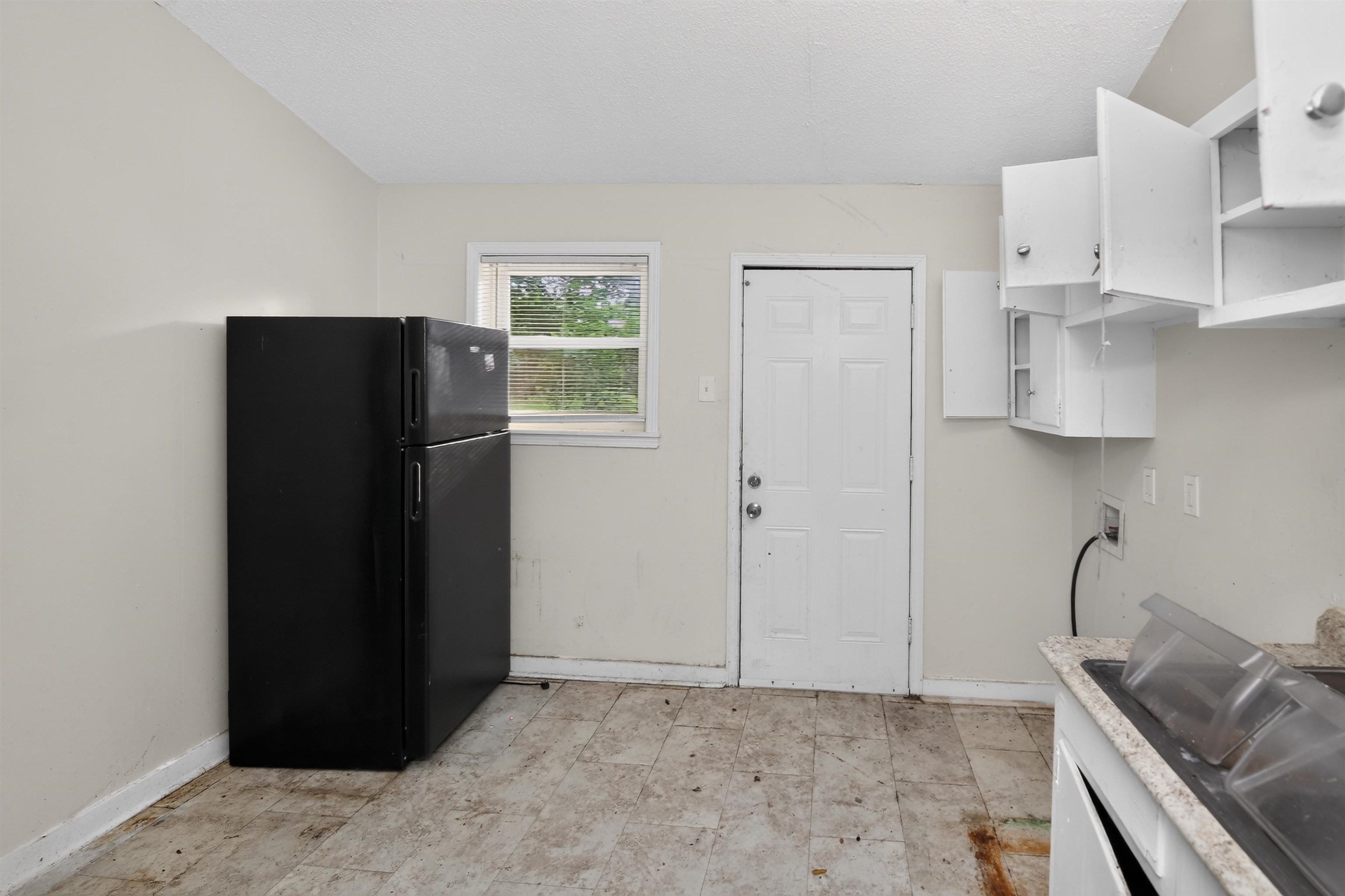 5423 Lexie St Property Photo 6