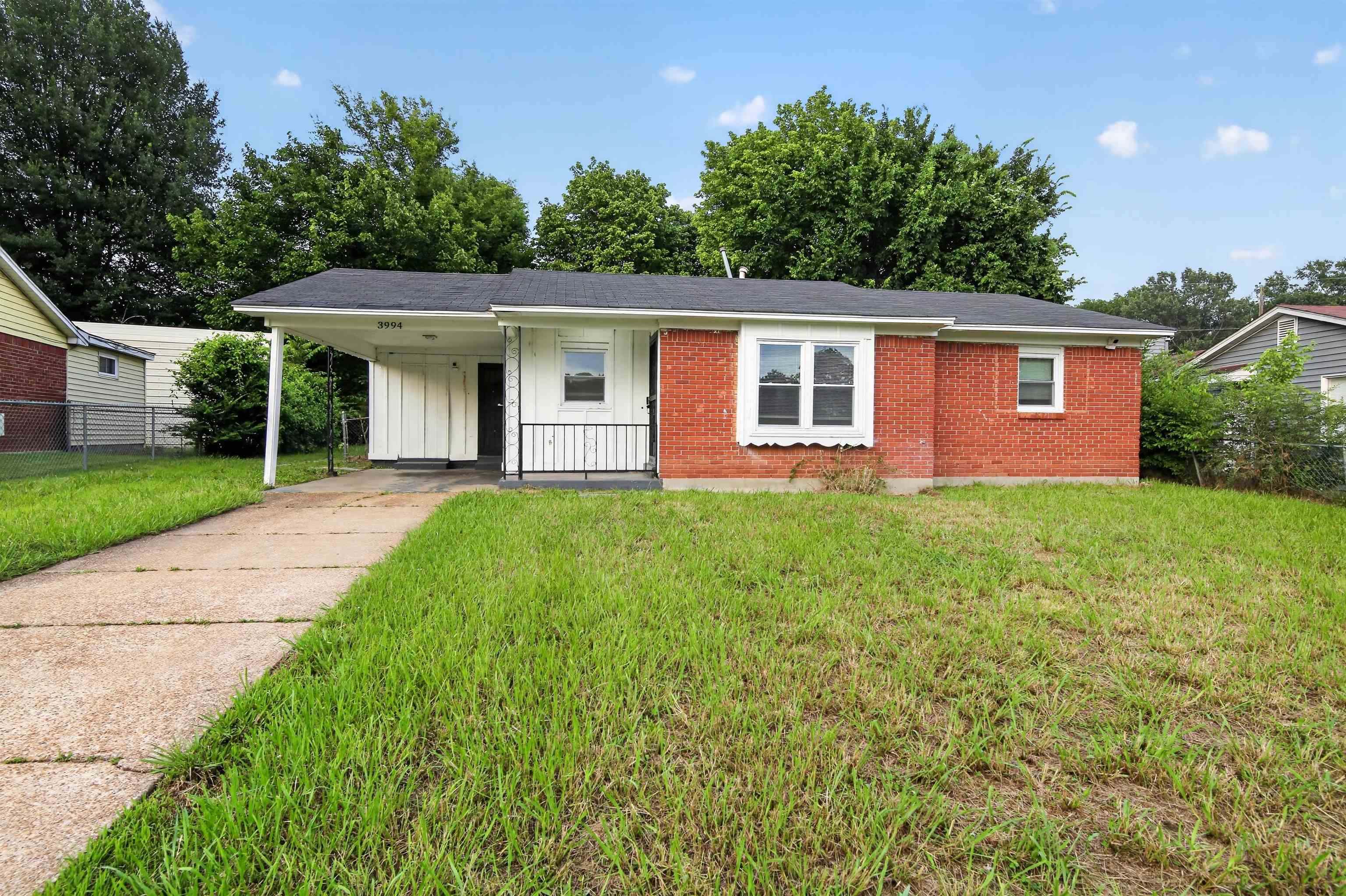 3994 LEECH RD Property Photo 1