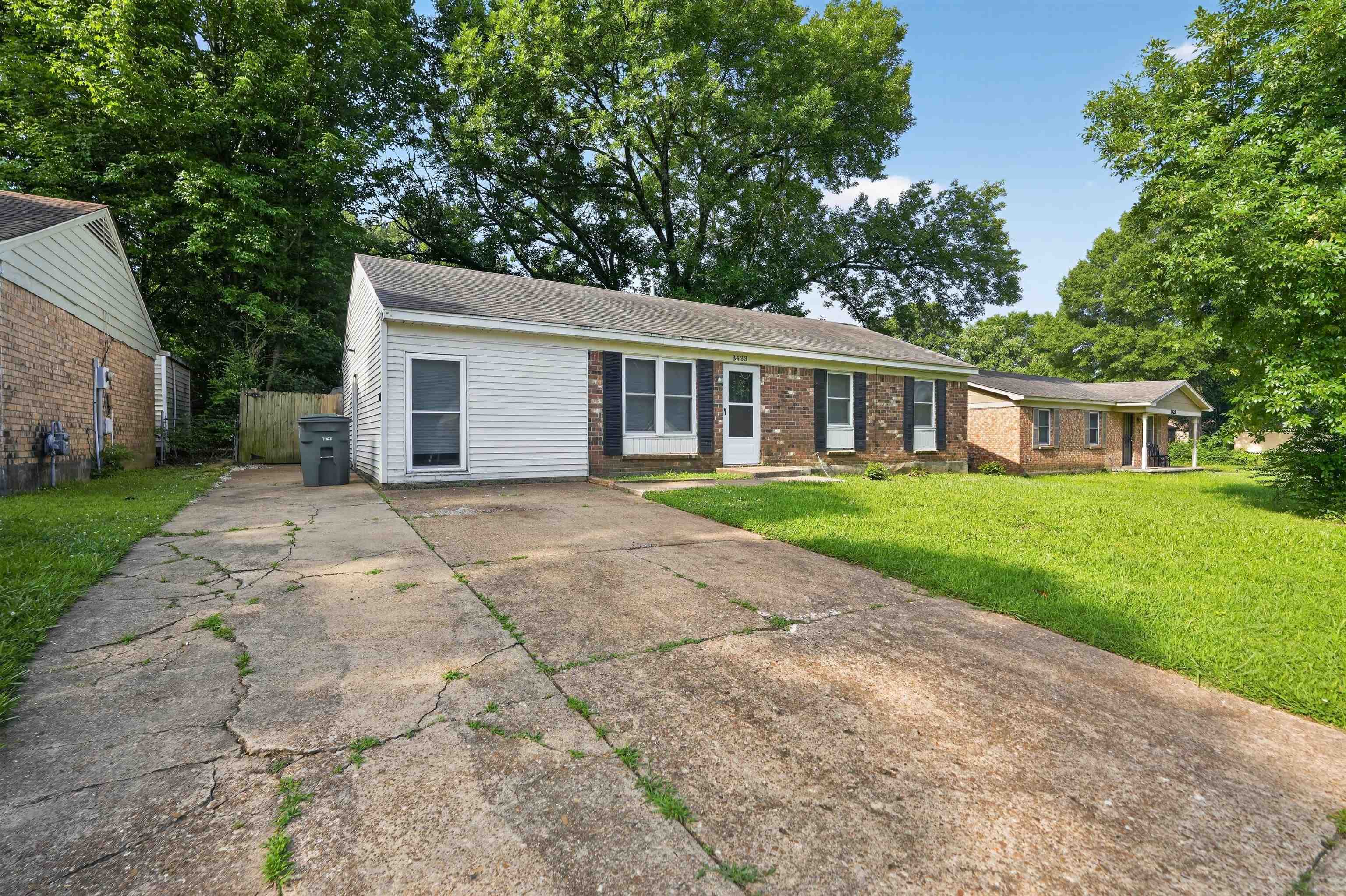 3433 Beech Grove Rd Property Photo 3