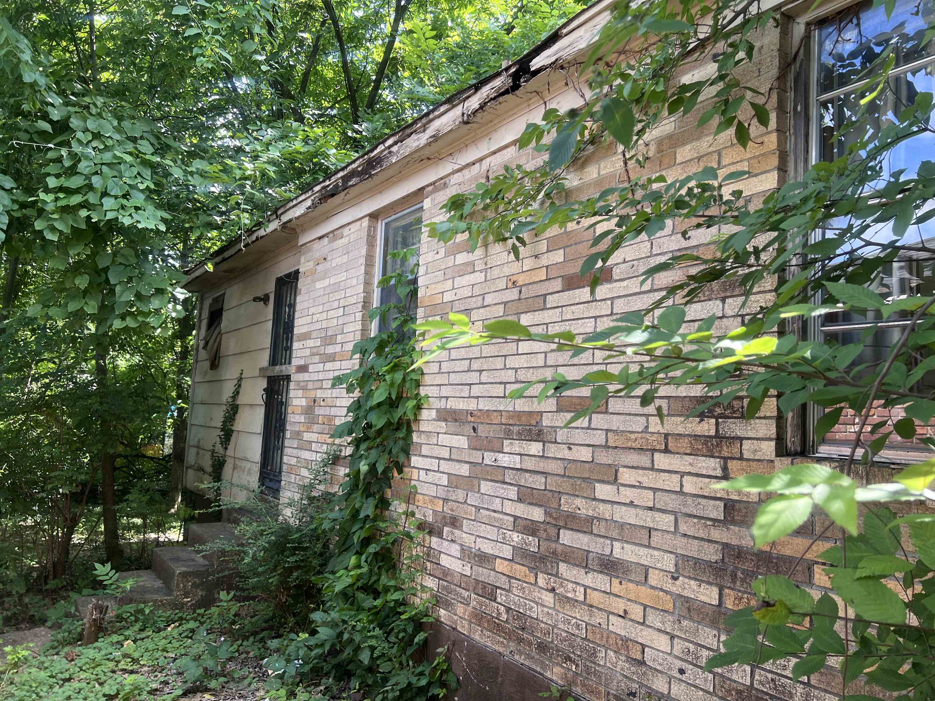 2157 Wabash Ave Property Photo 29