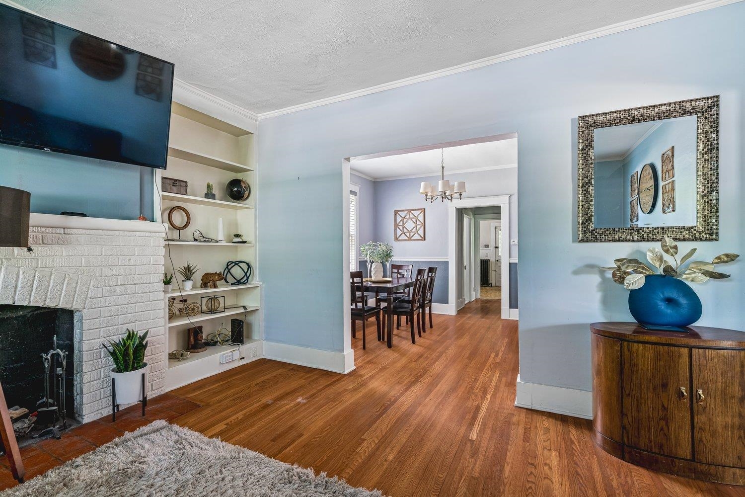 703 N Evergreen St Property Photo 7