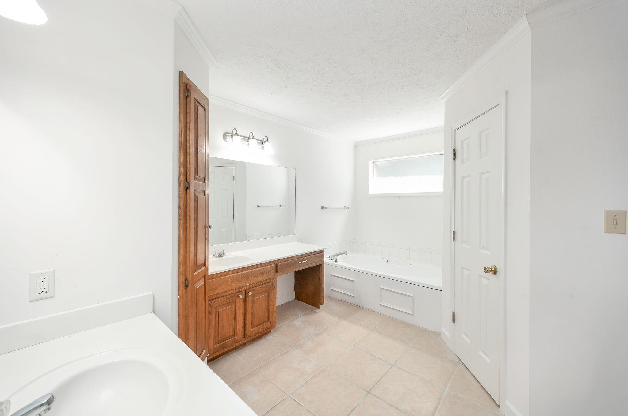 34 Valleyfield Cv Property Photo 20