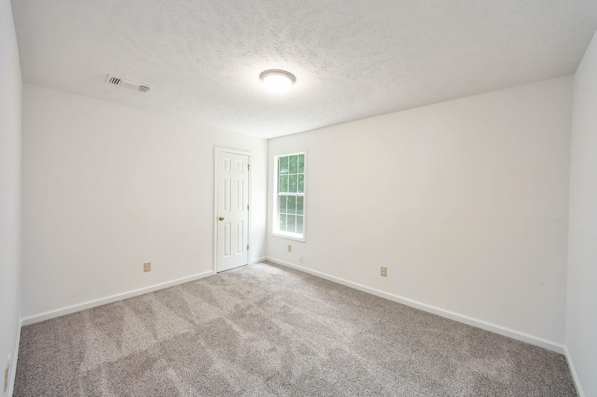 34 Valleyfield Cv Property Photo 23