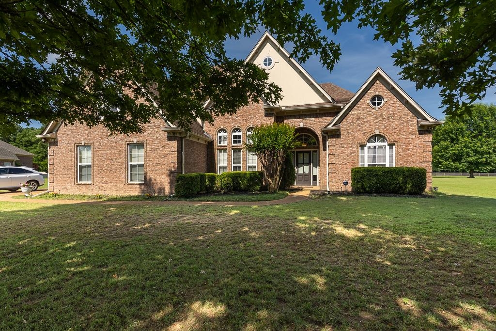 7329 Surina Dr Property Photo 2