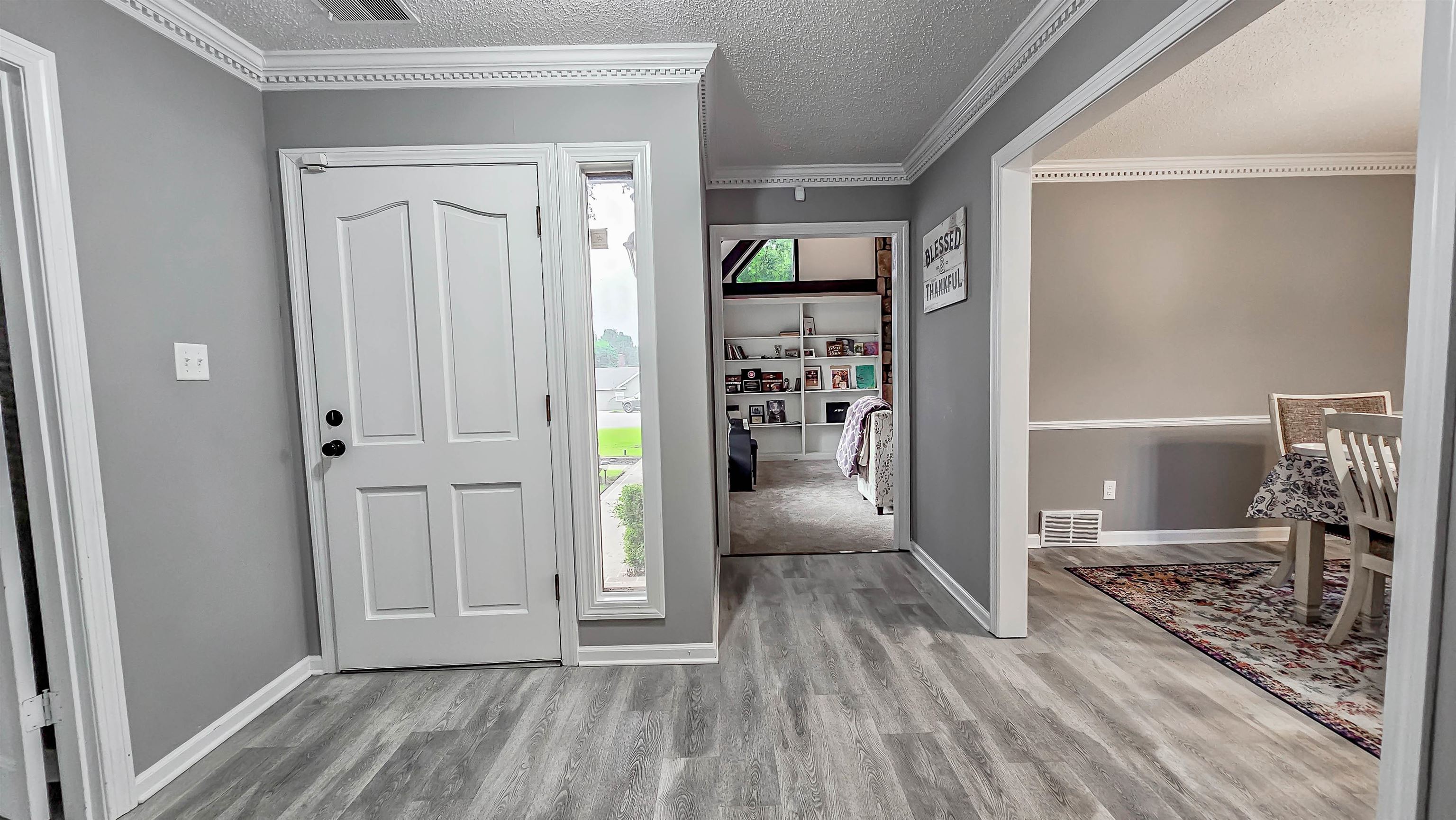 2455 Surreyhill Pl Property Photo 6