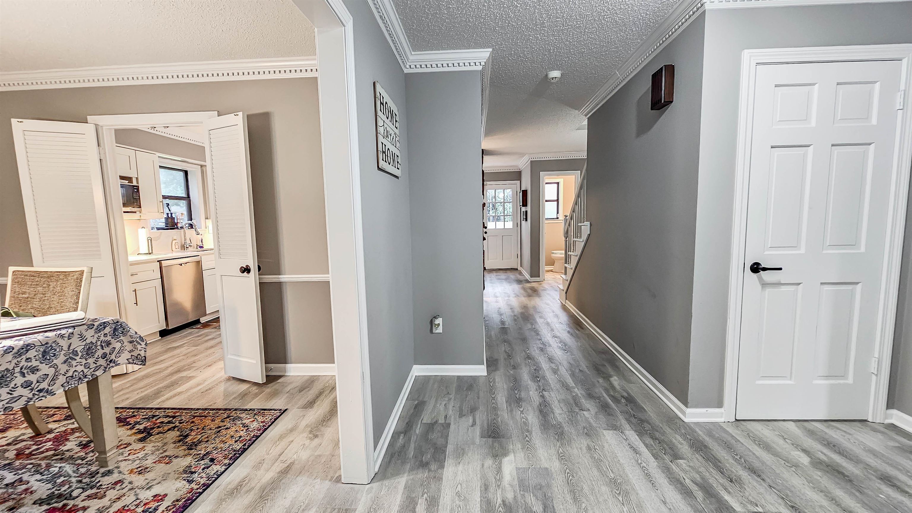 2455 Surreyhill Pl Property Photo 7
