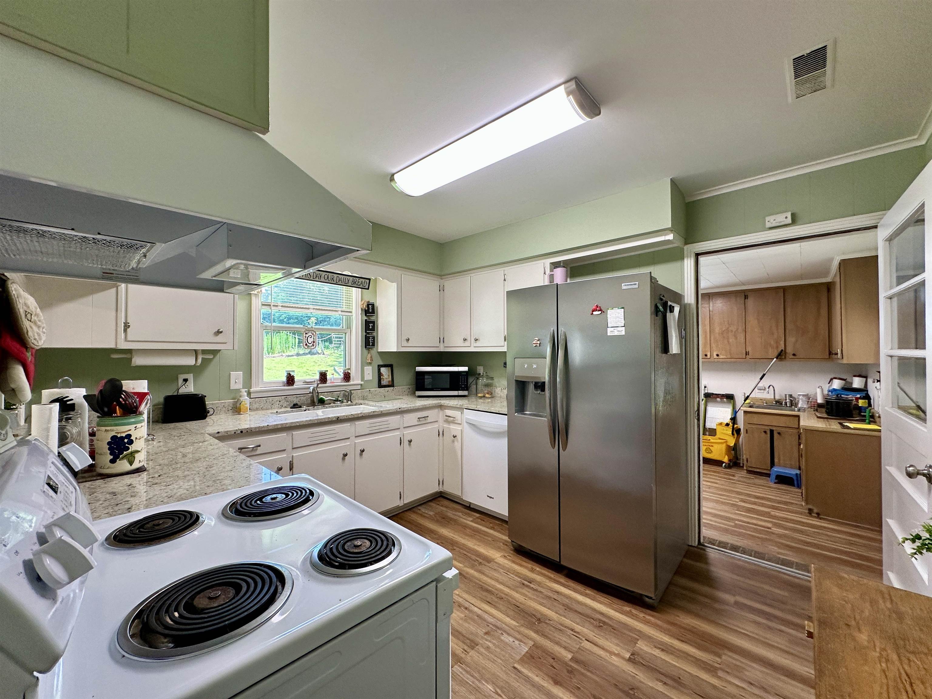 115 Rolling Oaks Dr Property Photo 4