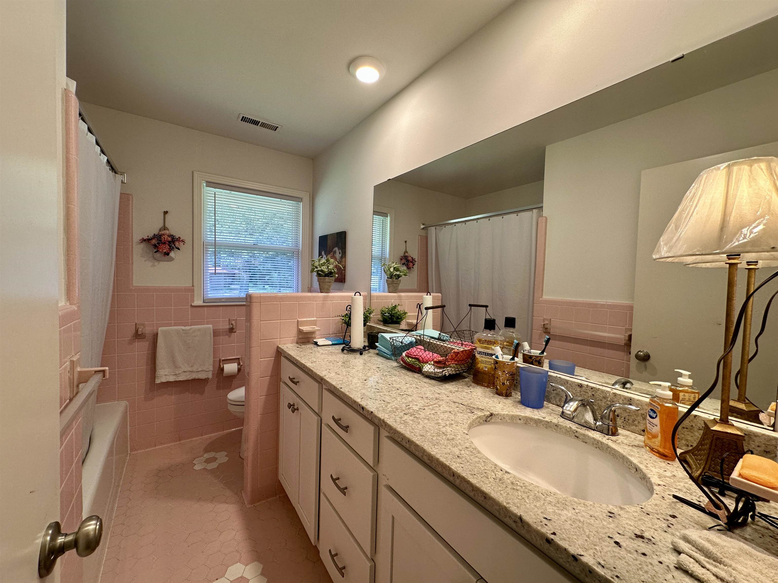 115 Rolling Oaks Dr Property Photo 13