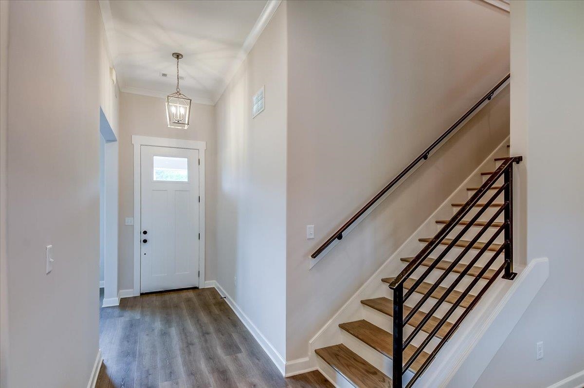 4684 Kings Forest Dr Property Photo 5