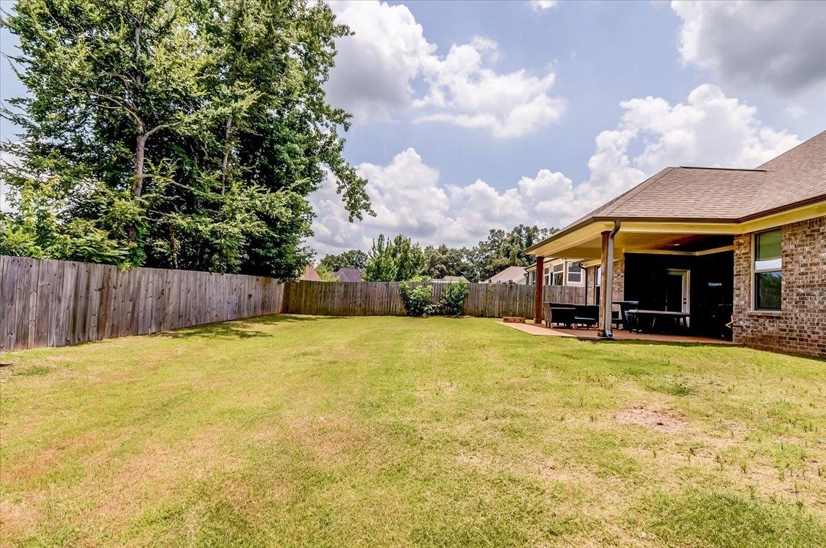 4684 Kings Forest Dr Property Photo 36