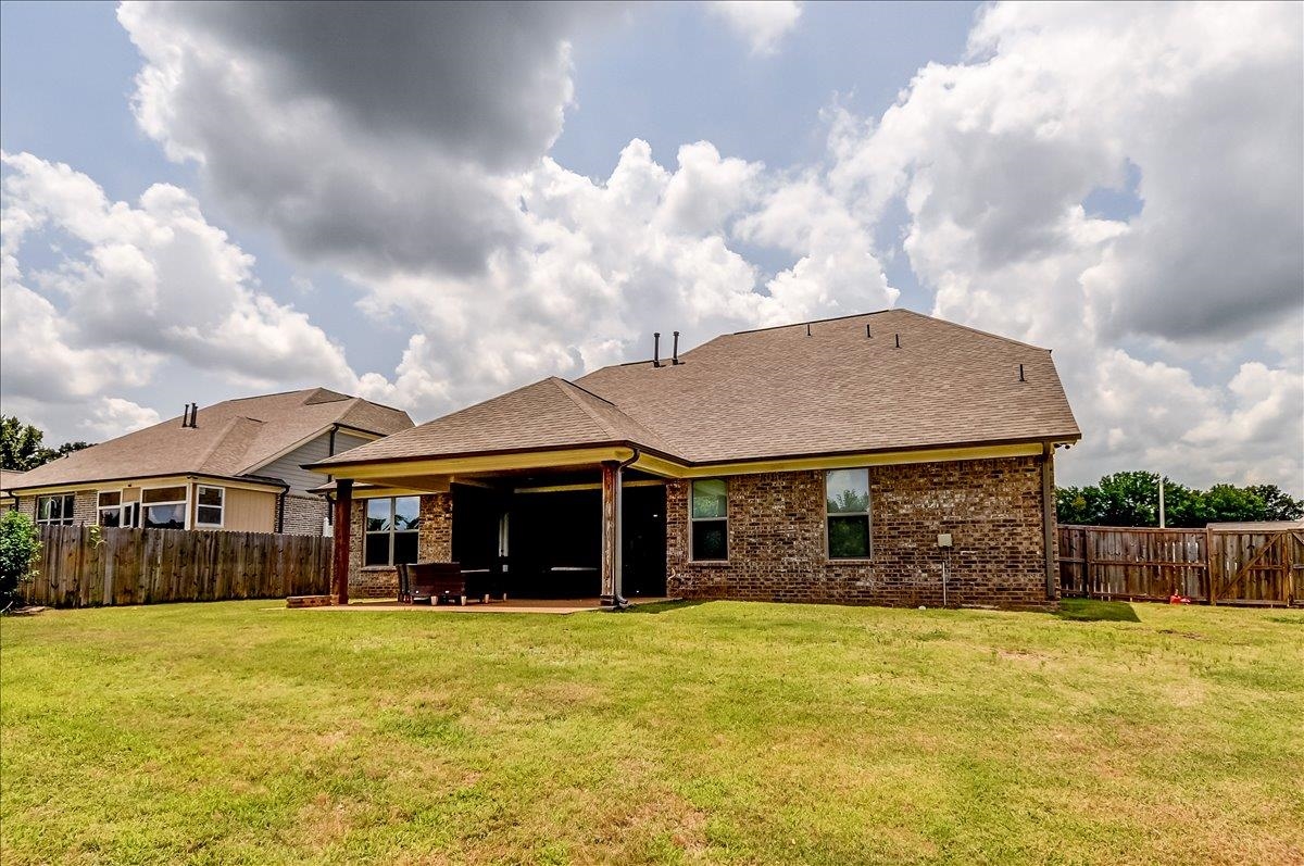 4684 Kings Forest Dr Property Photo 37