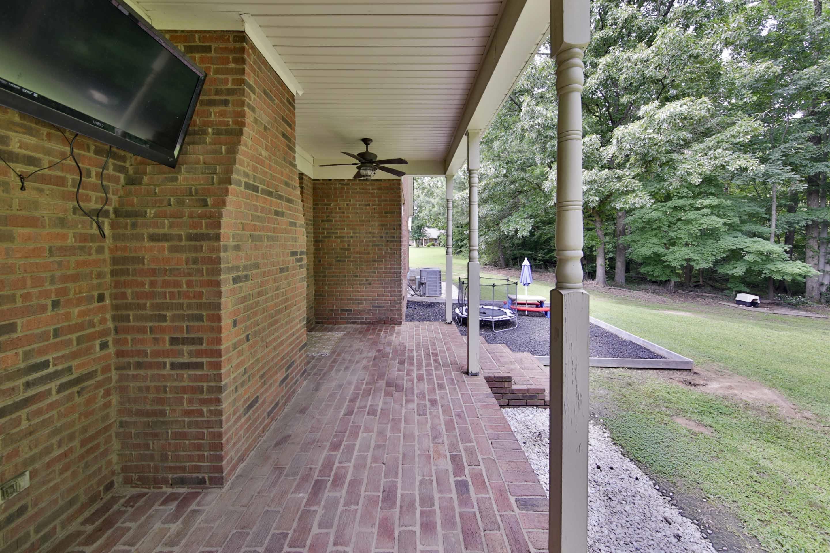 104 Miller Rd Property Photo 9