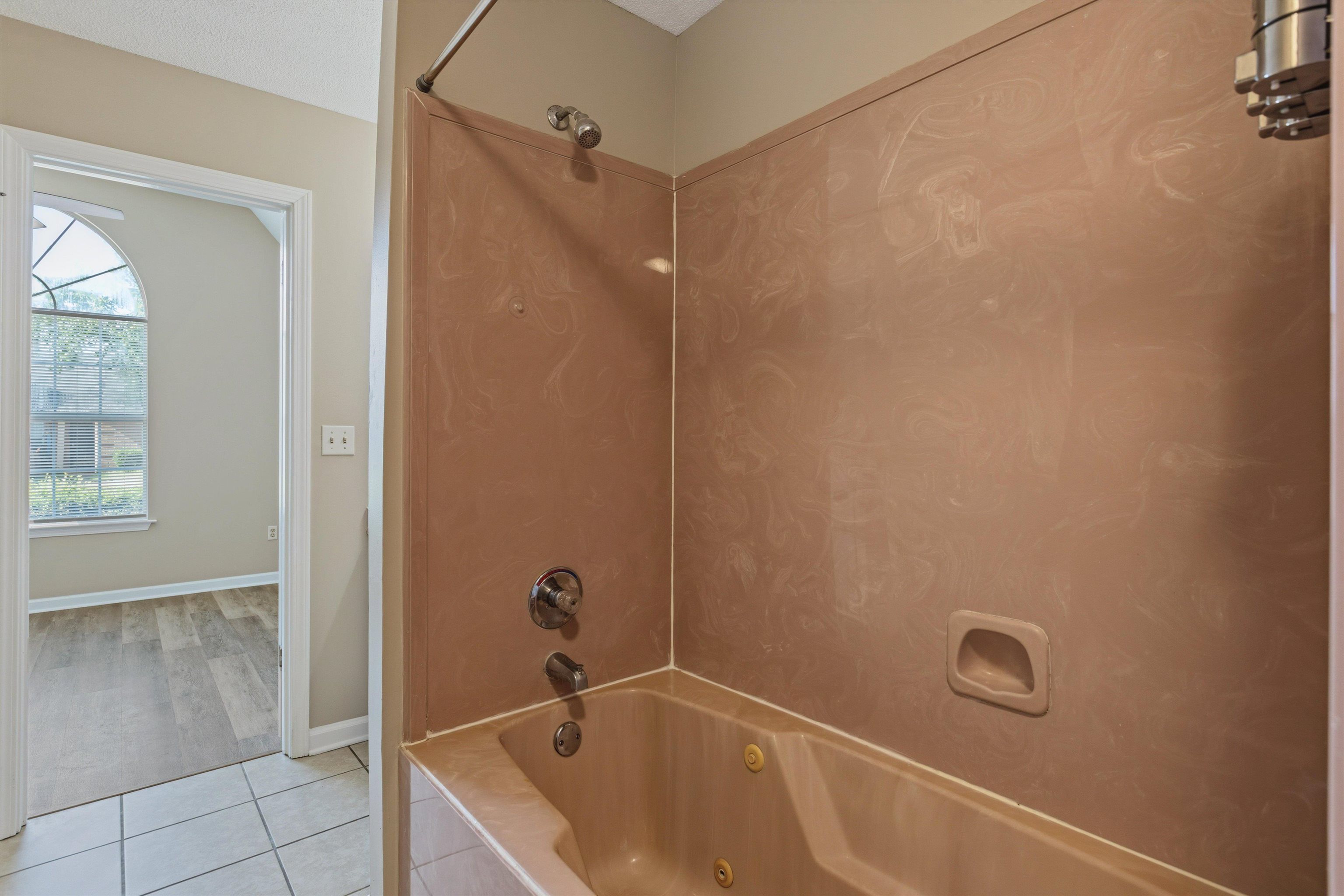 7750 Shadowland Dr Property Photo 15