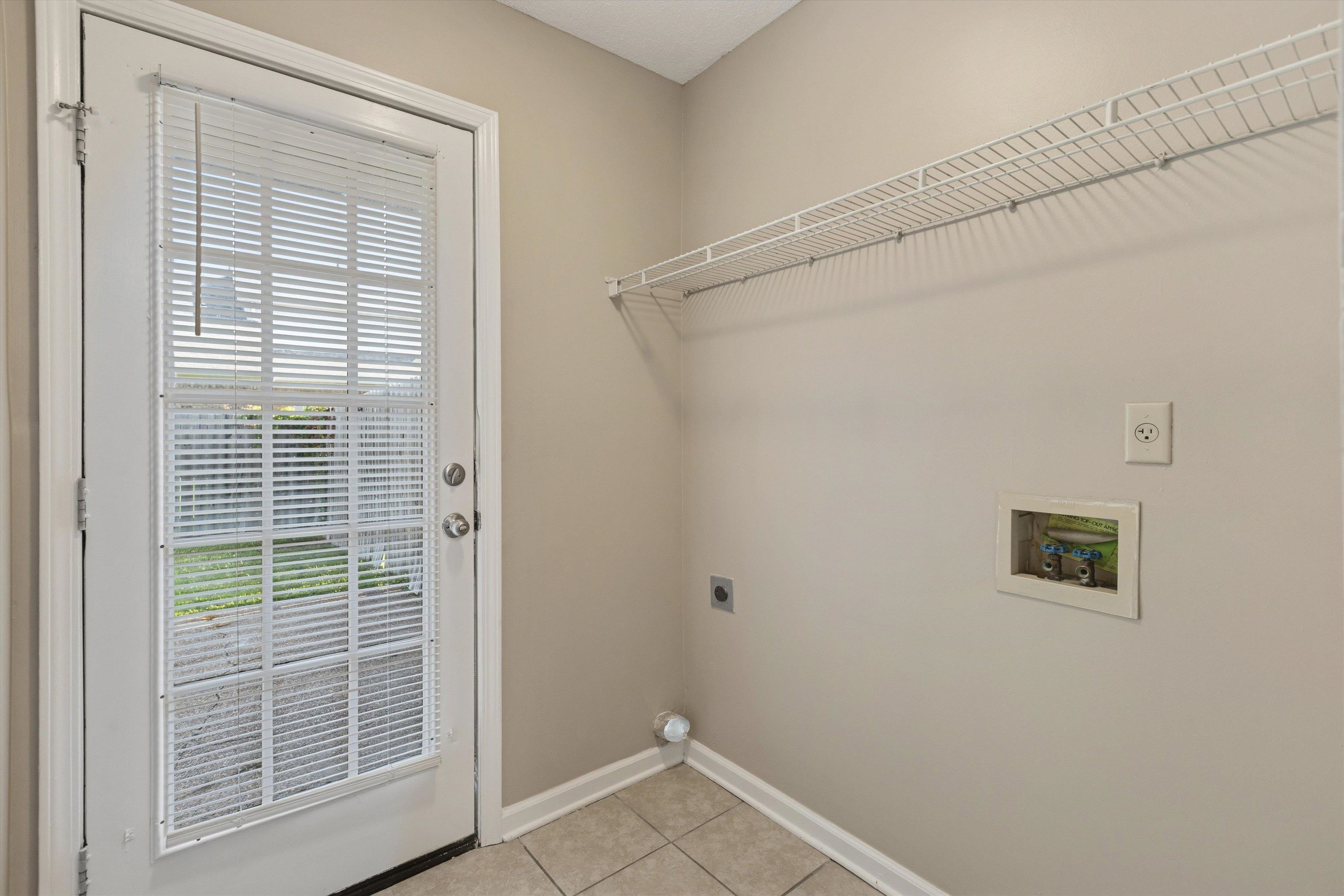 7750 Shadowland Dr Property Photo 21