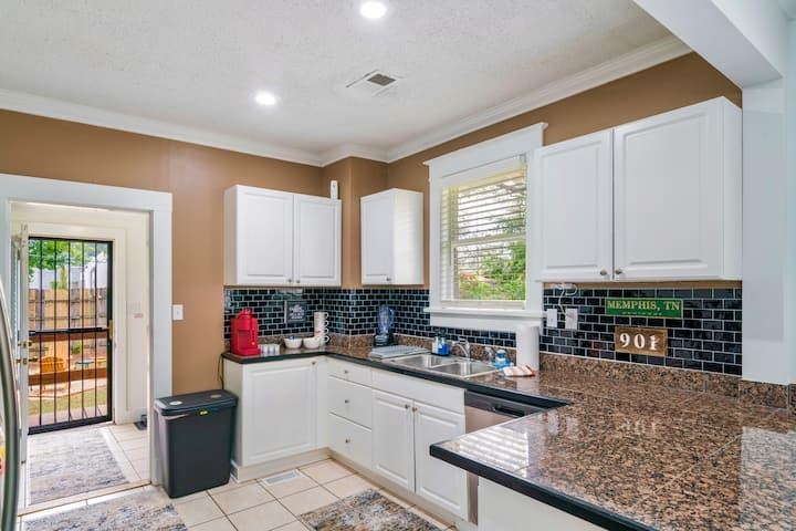 2036 Linden Ave 2038 Property Photo 7