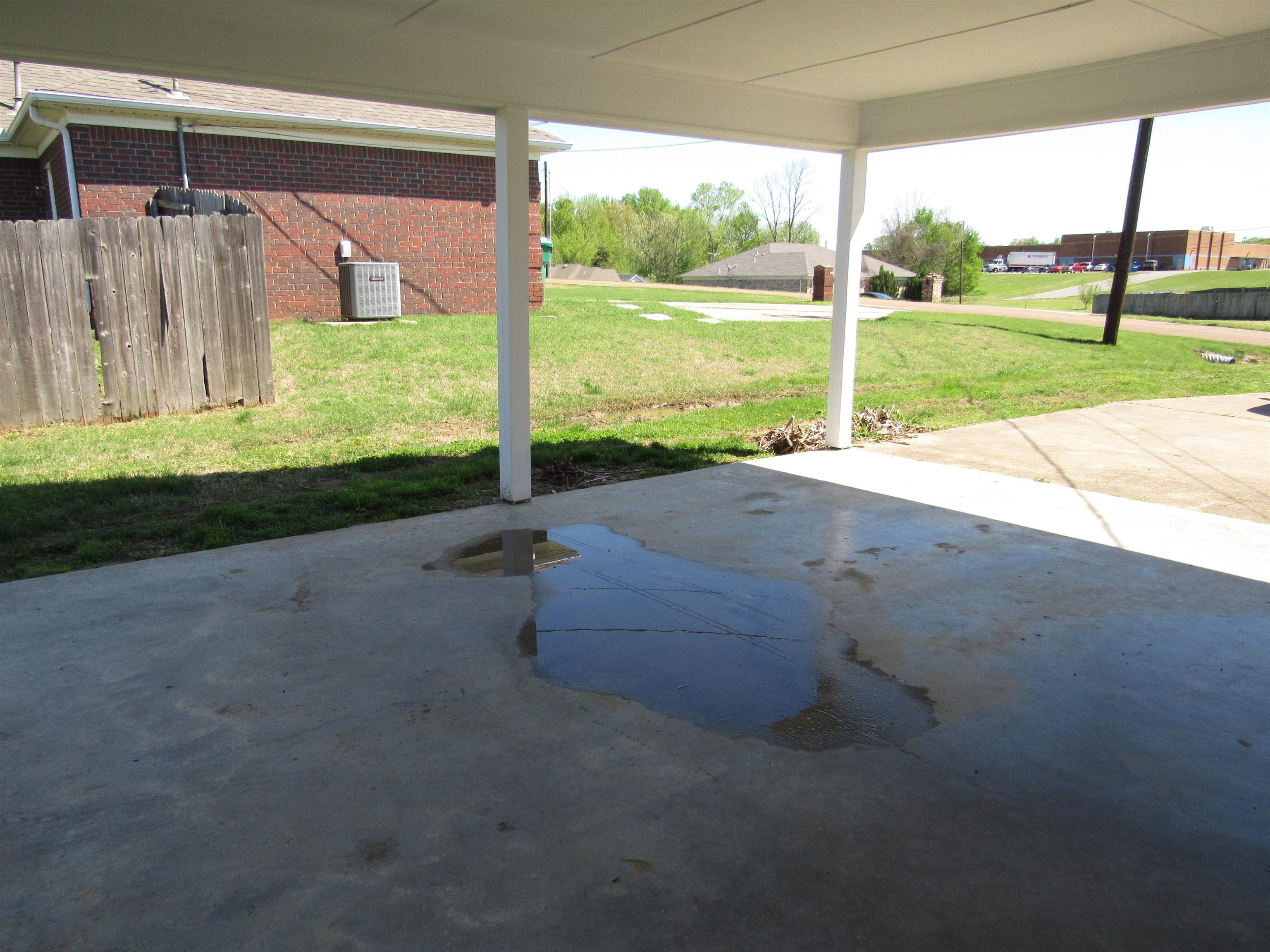 413 Dacus Dr Property Photo 3
