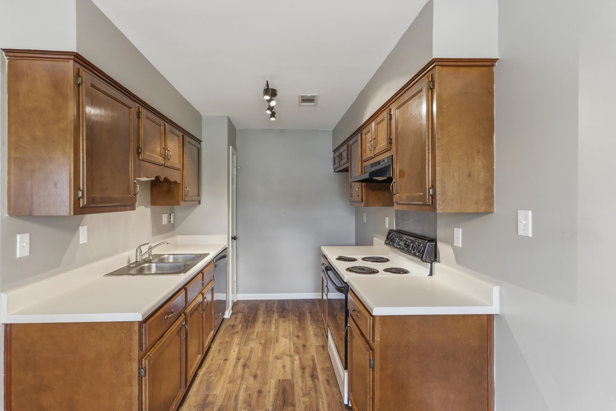 6608 Sungate Dr S Property Photo 13