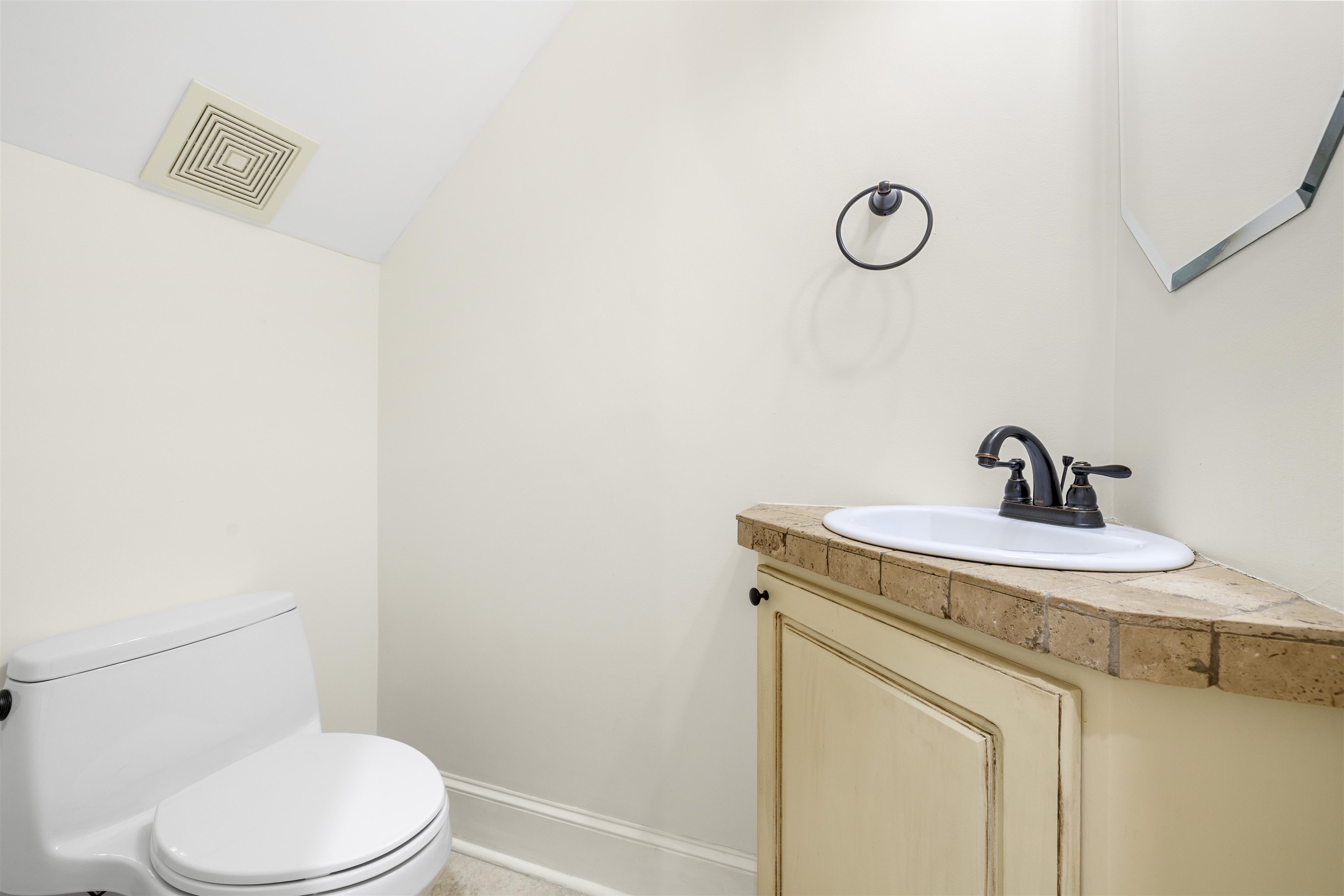 11119 Silsbe Ln Property Photo 12