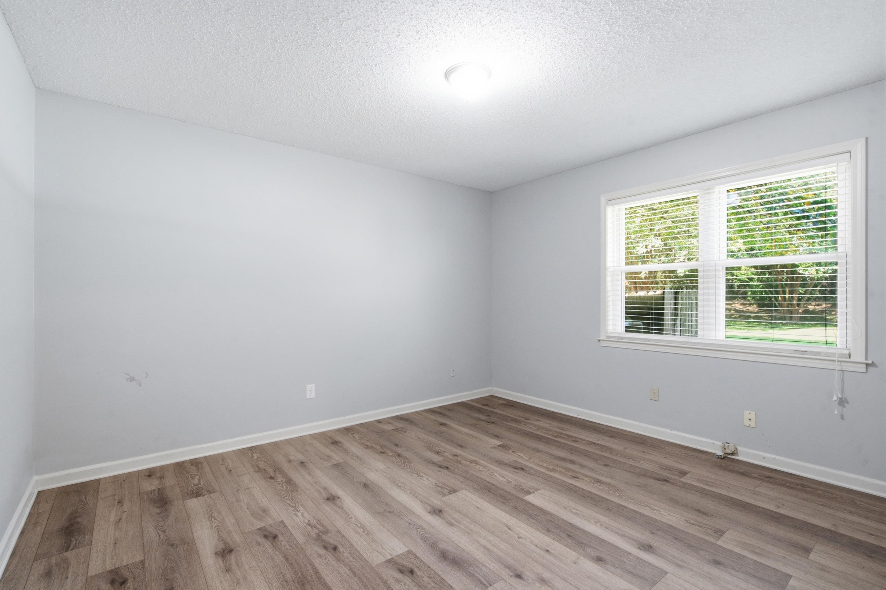 461 Dove Valley Dr Property Photo 18