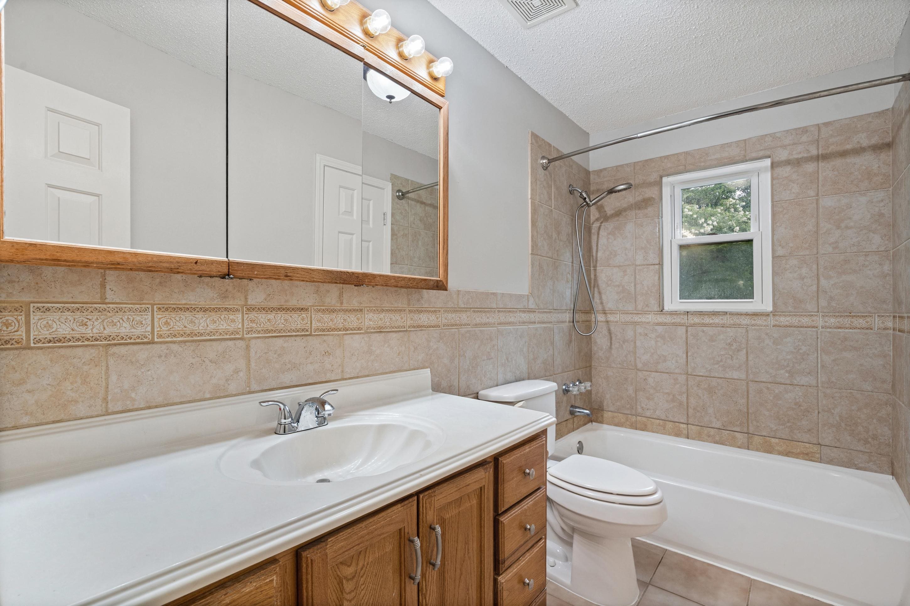 461 Dove Valley Dr Property Photo 24