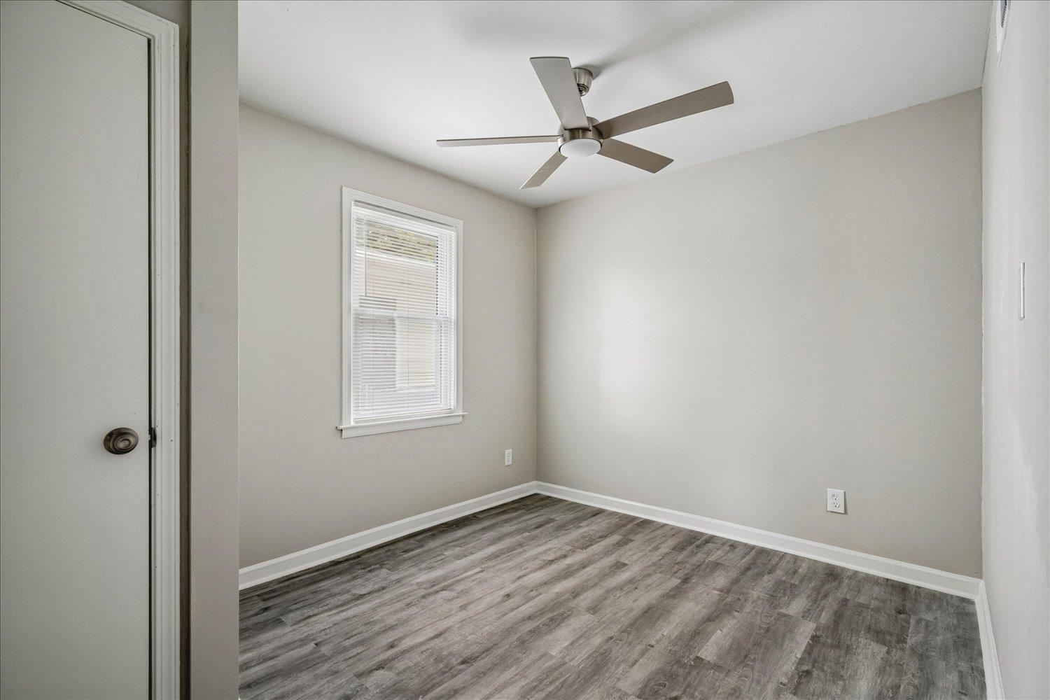 2518 Manchester Rd Property Photo 16