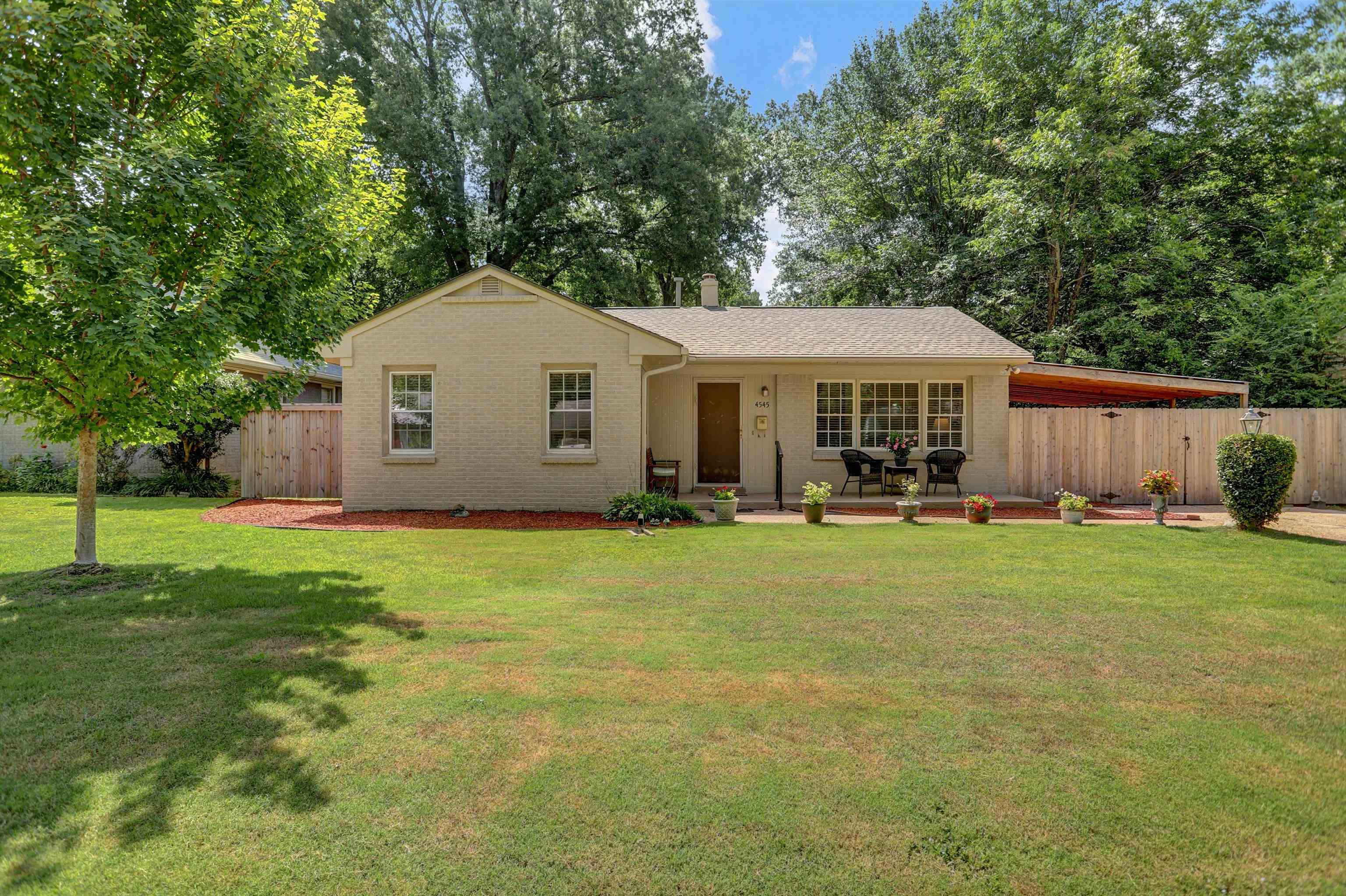 4545 Flamingo Rd Property Photo 4