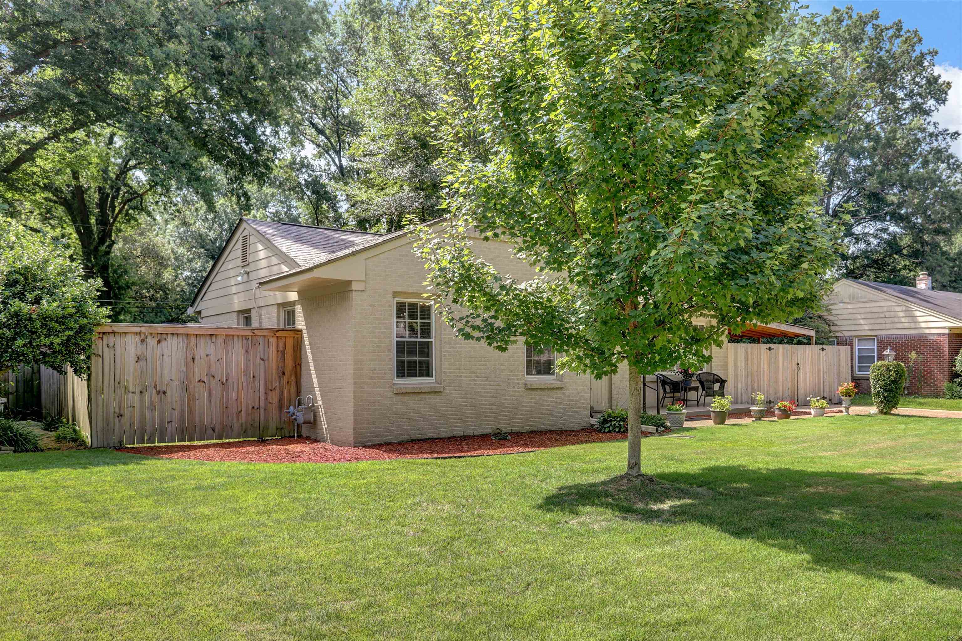 4545 Flamingo Rd Property Photo 6