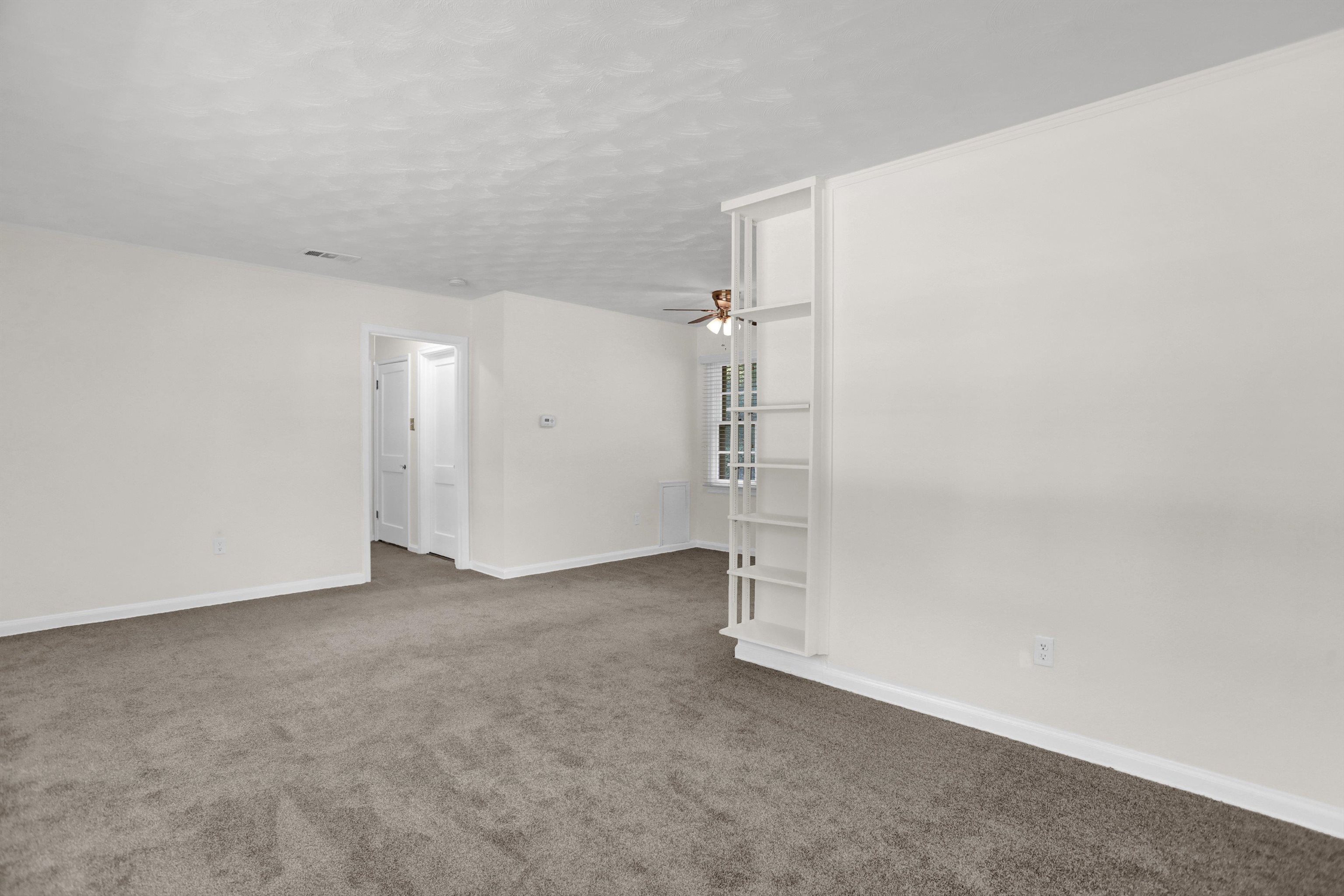 4545 Flamingo Rd Property Photo 8