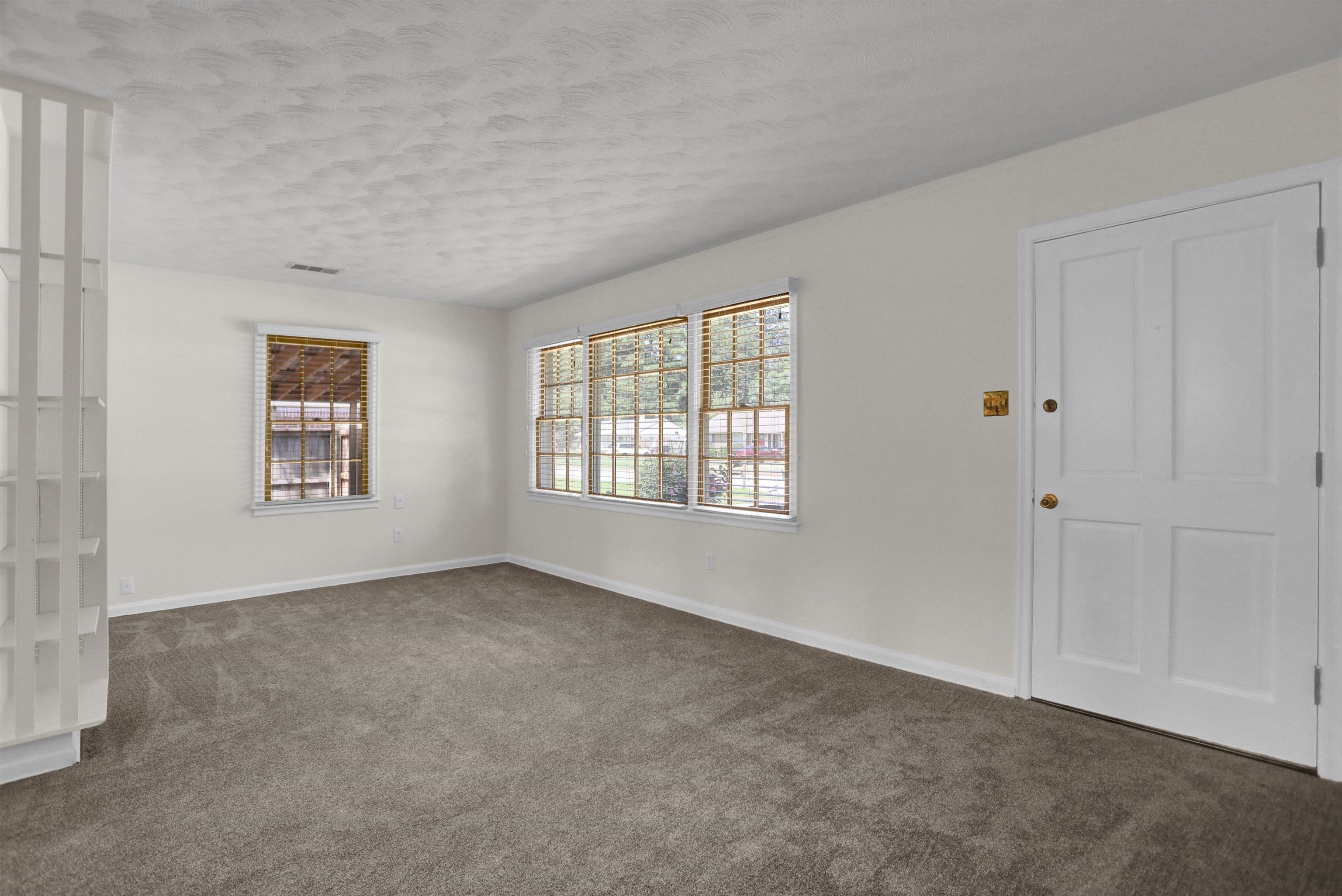 4545 Flamingo Rd Property Photo 10