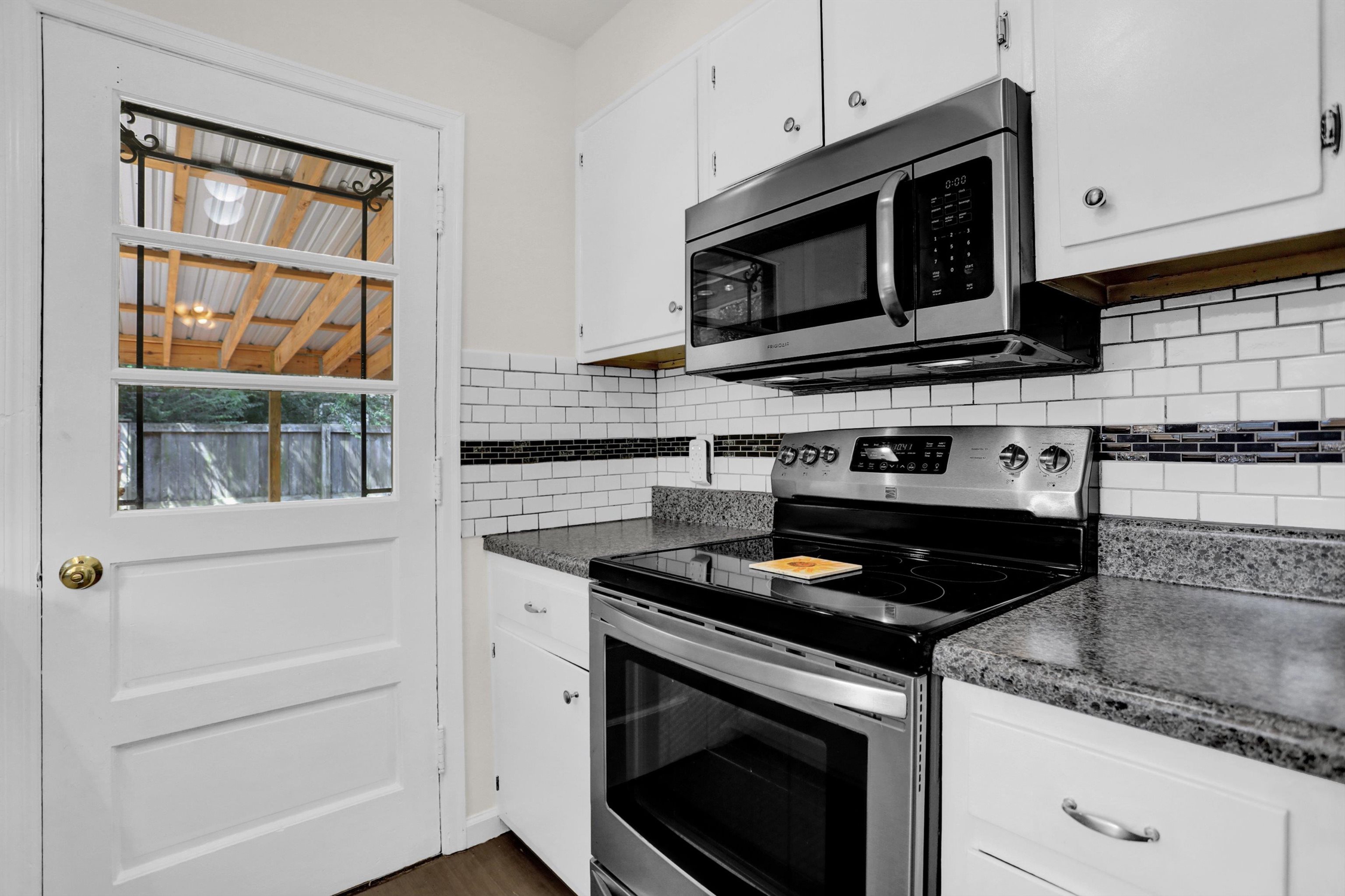 4545 Flamingo Rd Property Photo 16