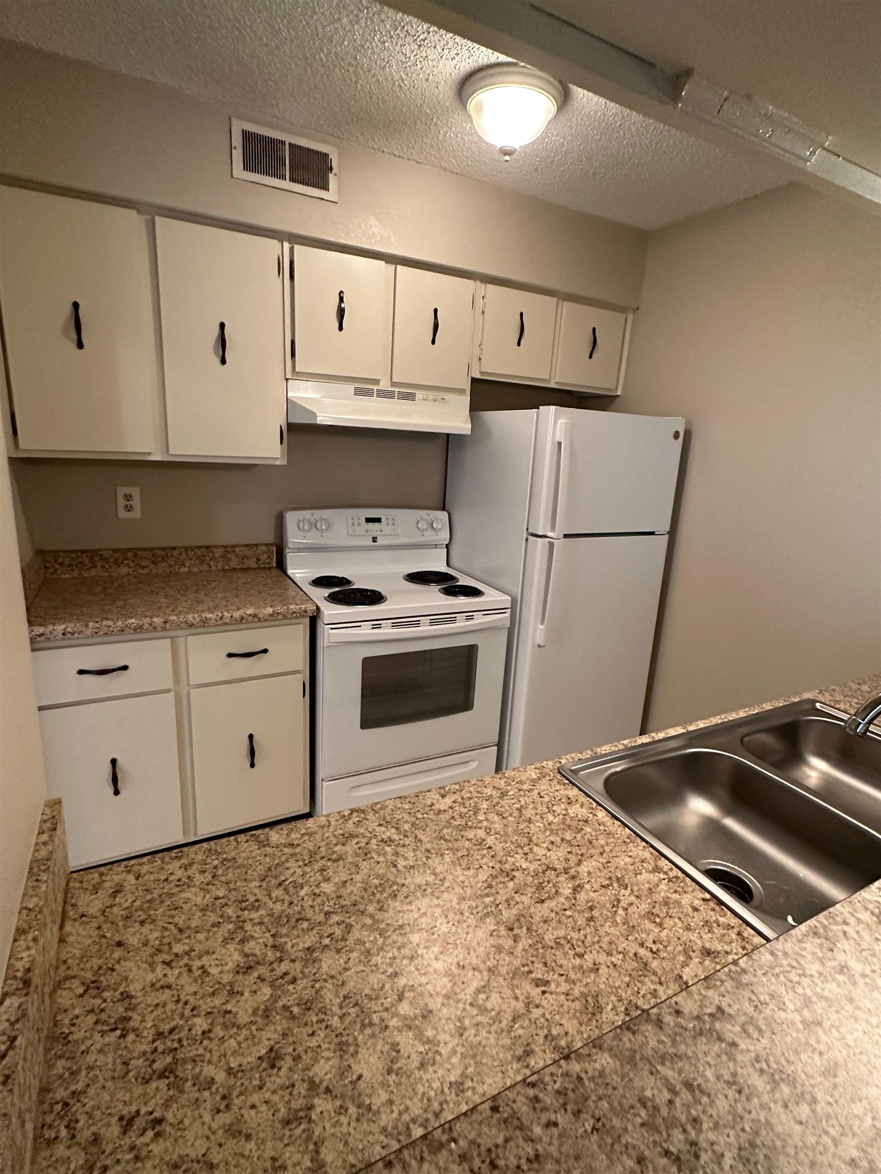 6692 Whispering Oak Pl 3 Property Photo 10