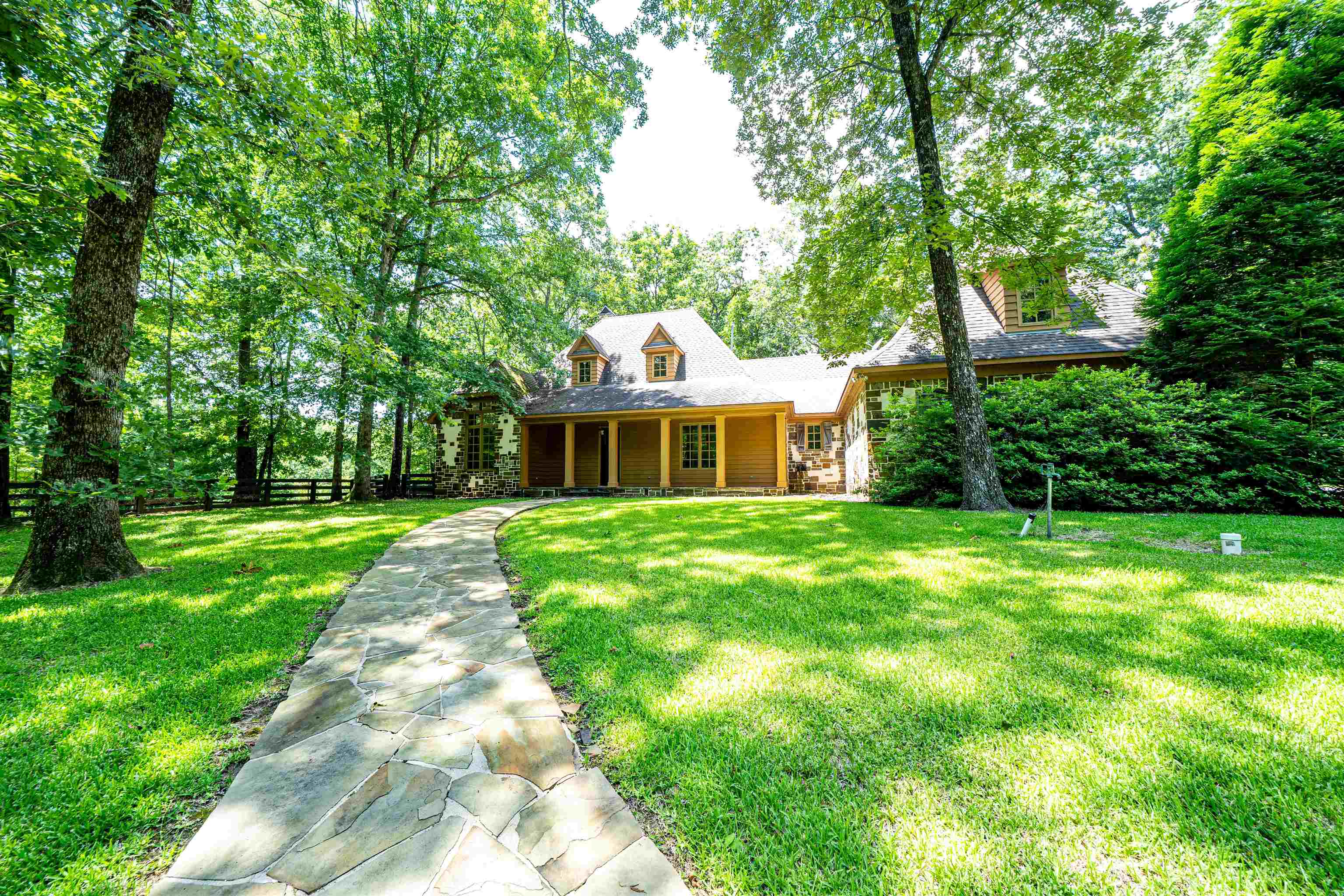 6355 Jernigan Rd Property Photo 4