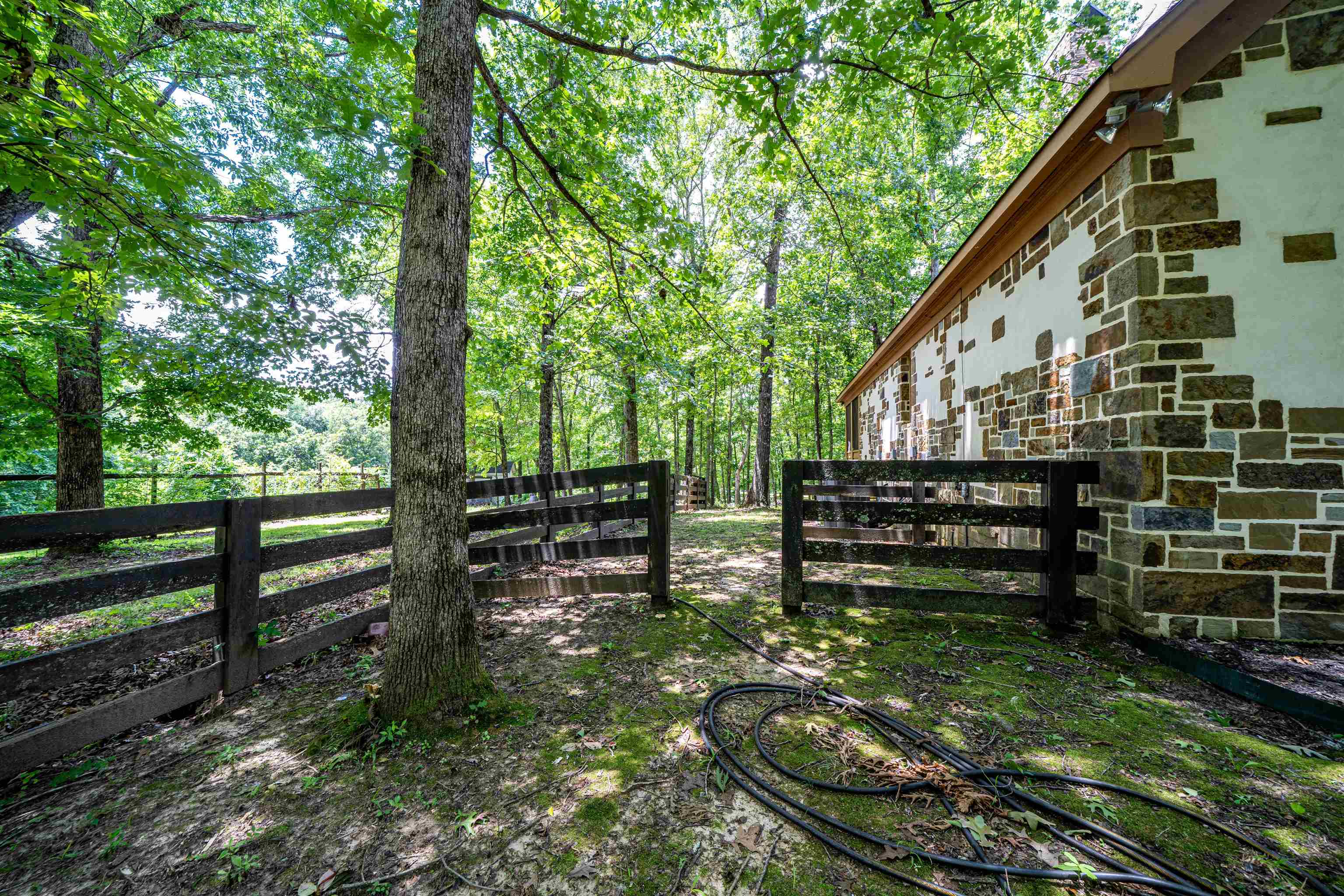 6355 Jernigan Rd Property Photo 8