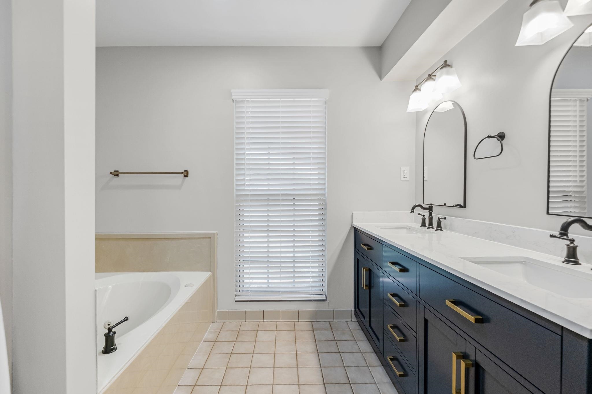 4729 Cedar Ridge Dr Property Photo 19