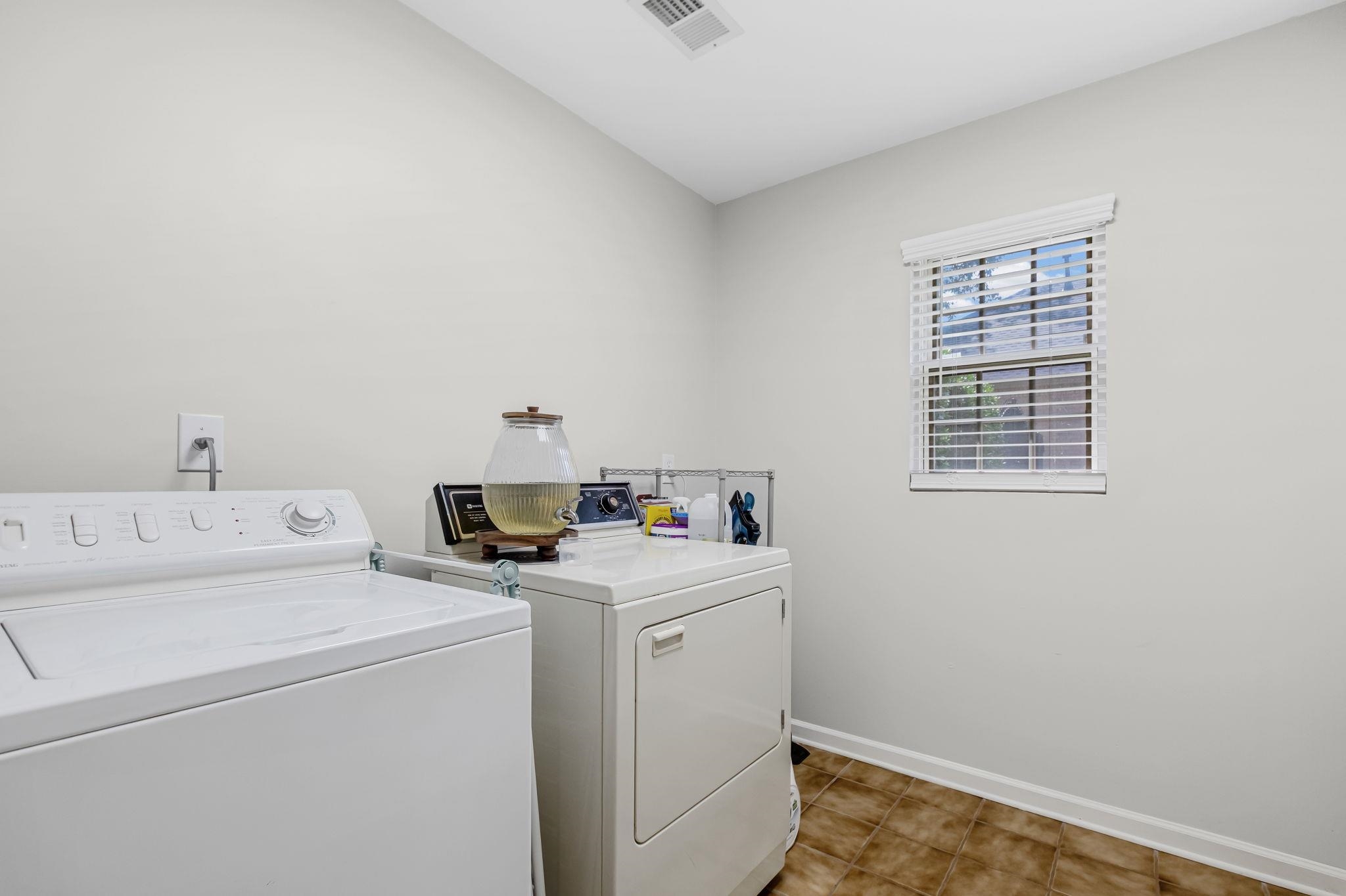 4729 Cedar Ridge Dr Property Photo 22