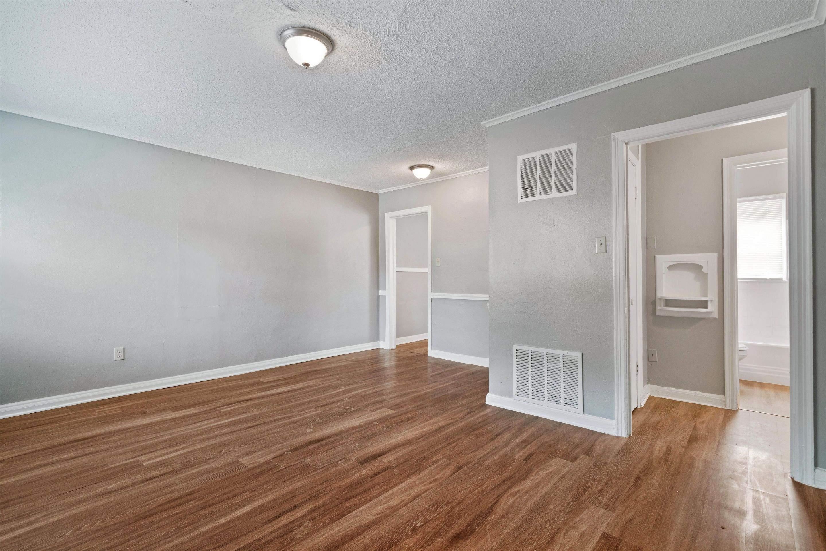 3077 Beaumont Ave 35 Property Photo 7