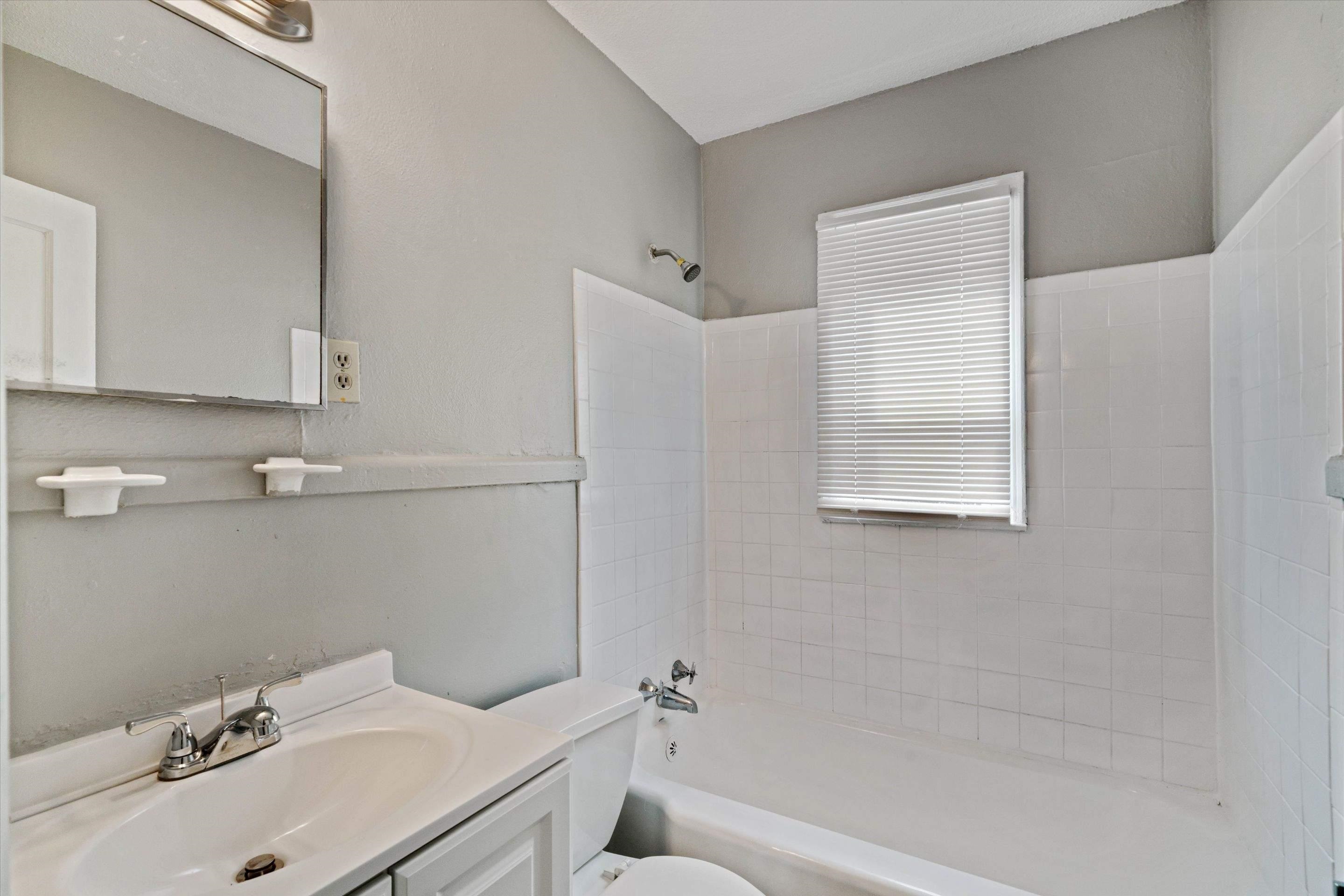 3077 Beaumont Ave 35 Property Photo 14