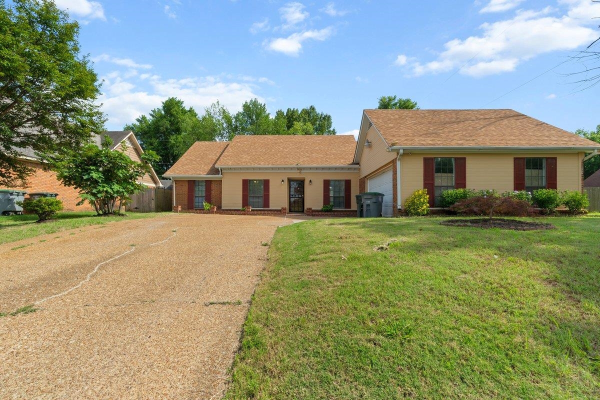 6561 Falling Tree Dr Property Photo 1