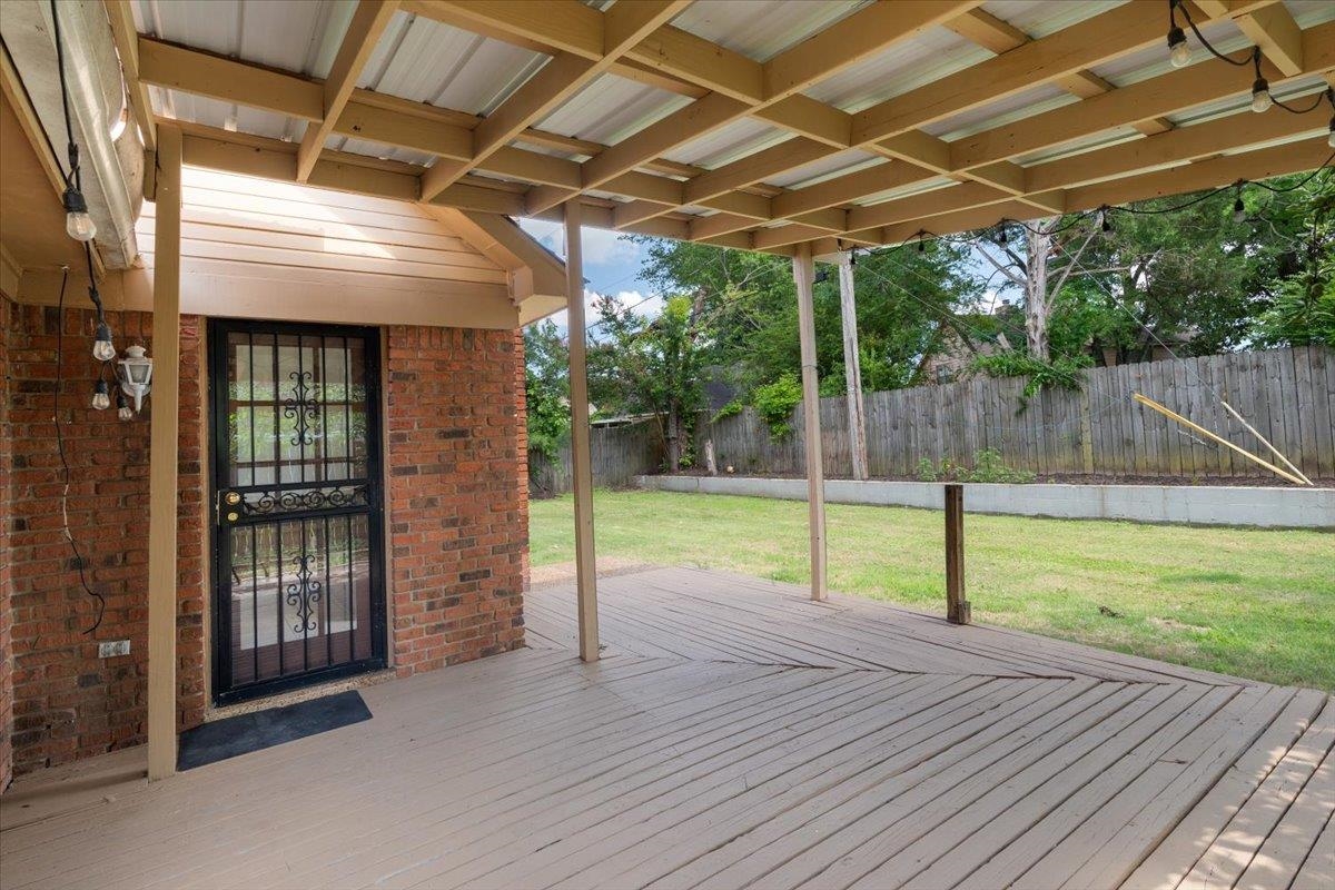 6561 Falling Tree Dr Property Photo 8
