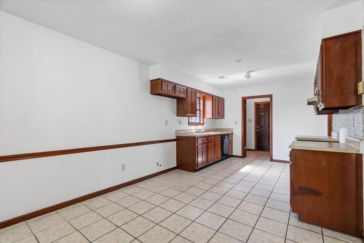6561 Falling Tree Dr Property Photo 22